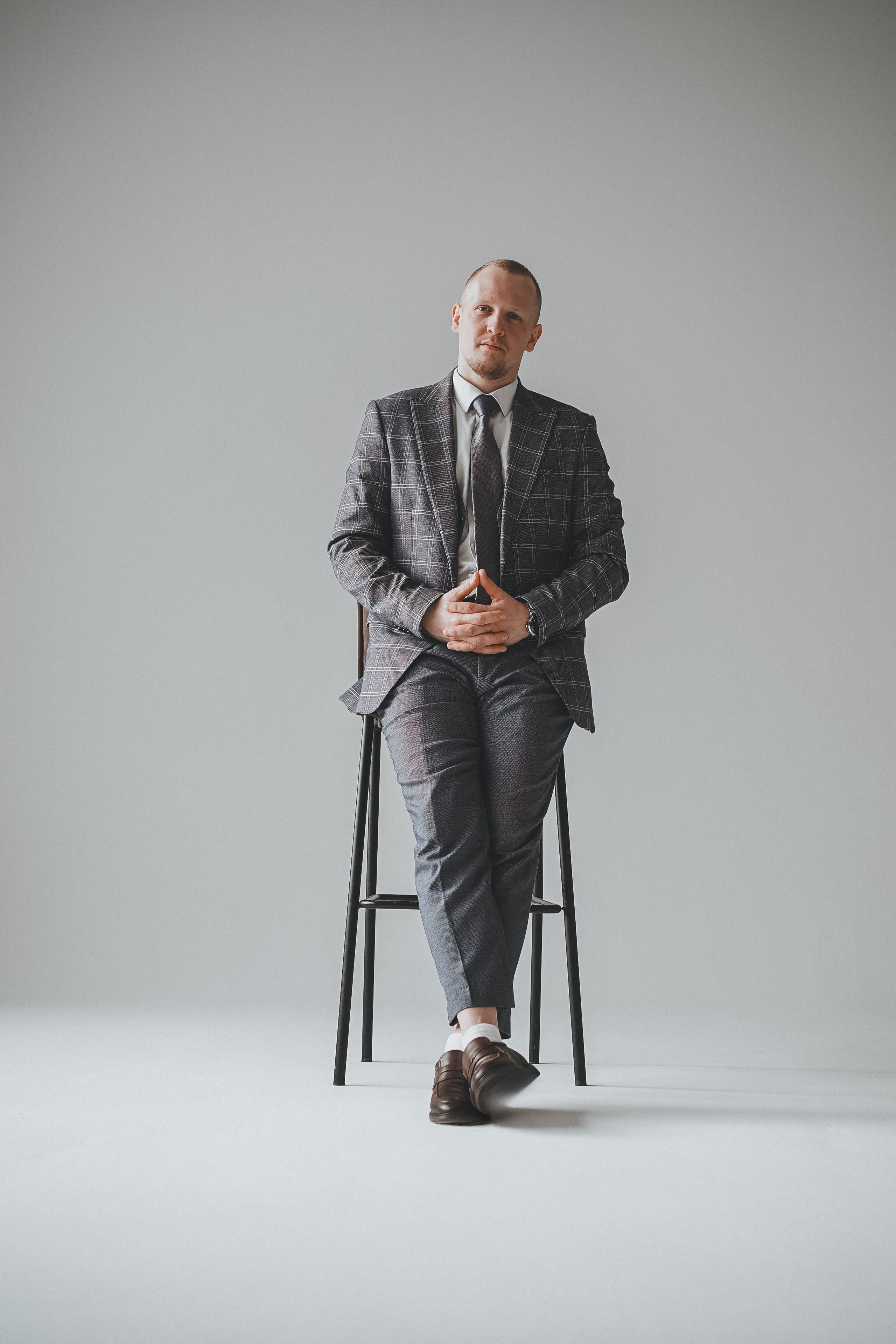 Ведущий Тимофей. Фотограф