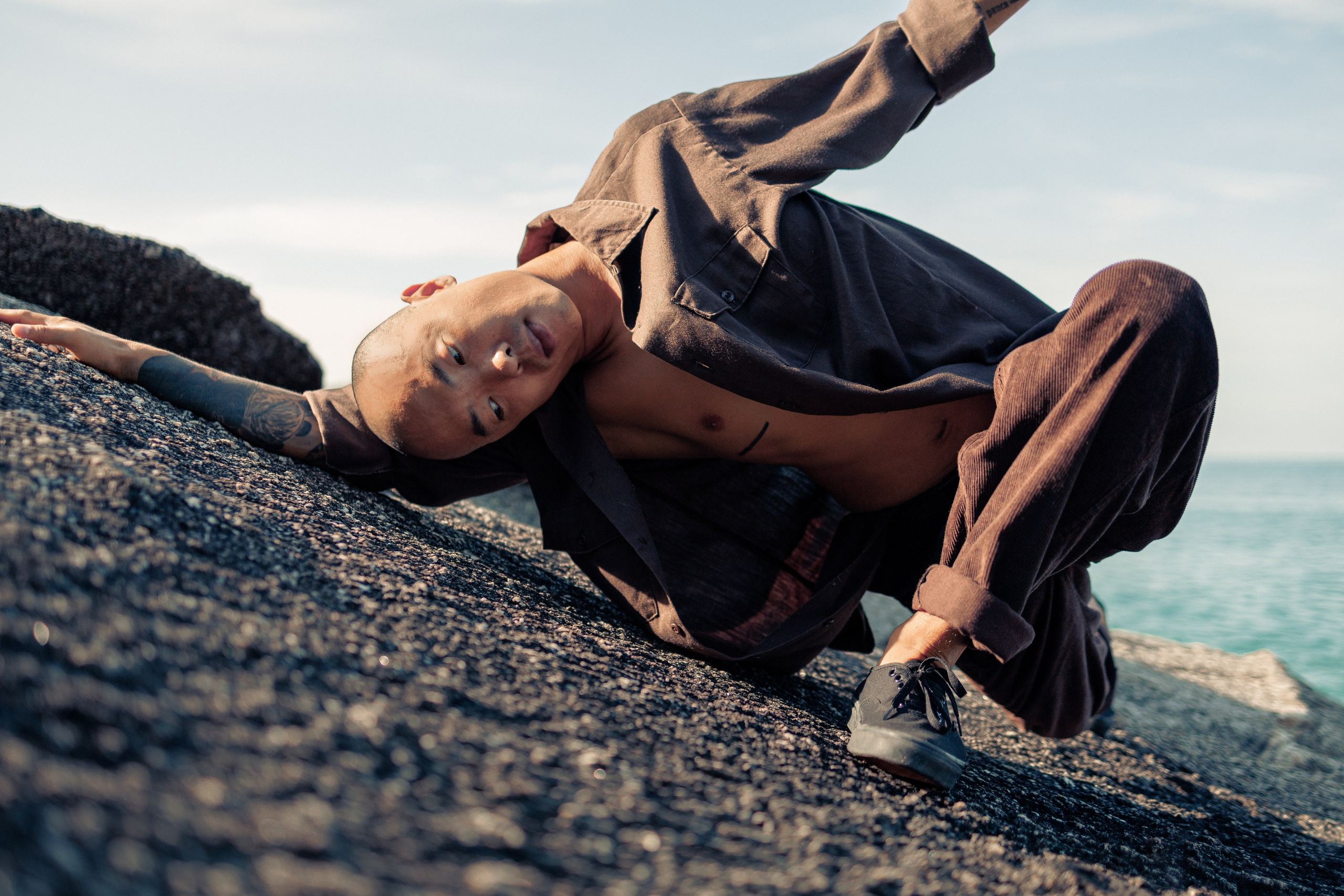 Contacts. Lyric photographer