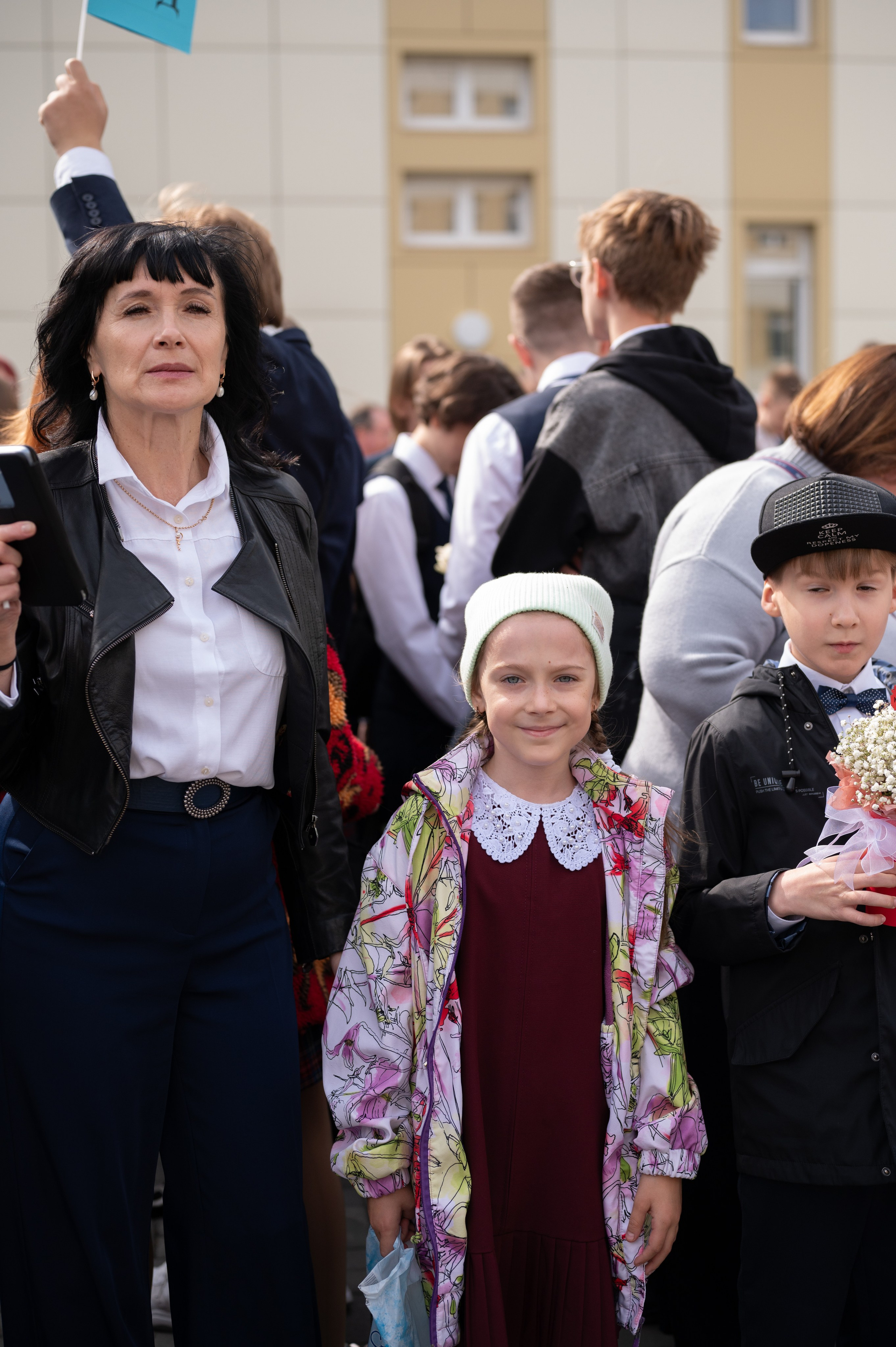 1 сентября 16 гимназия 2 класс (линейка + в классе+ на улице). Фотограф новорожденных, семейный детский в Тюмени Татьяна Морозова