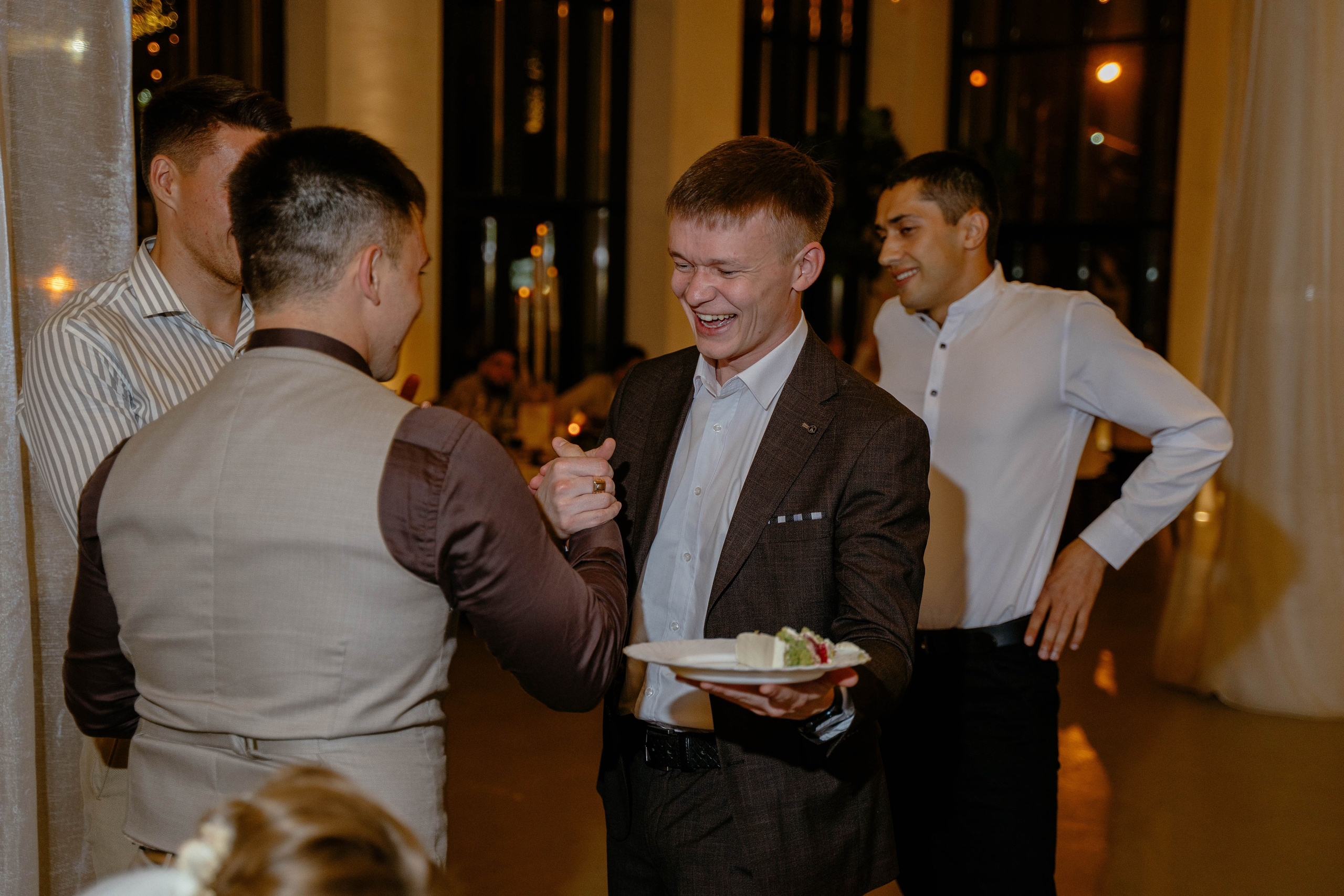 Свадебный день Магомеда и Вероники. Фотограф Чита. Индивидуальные портреты, LoveStory, свадьбы