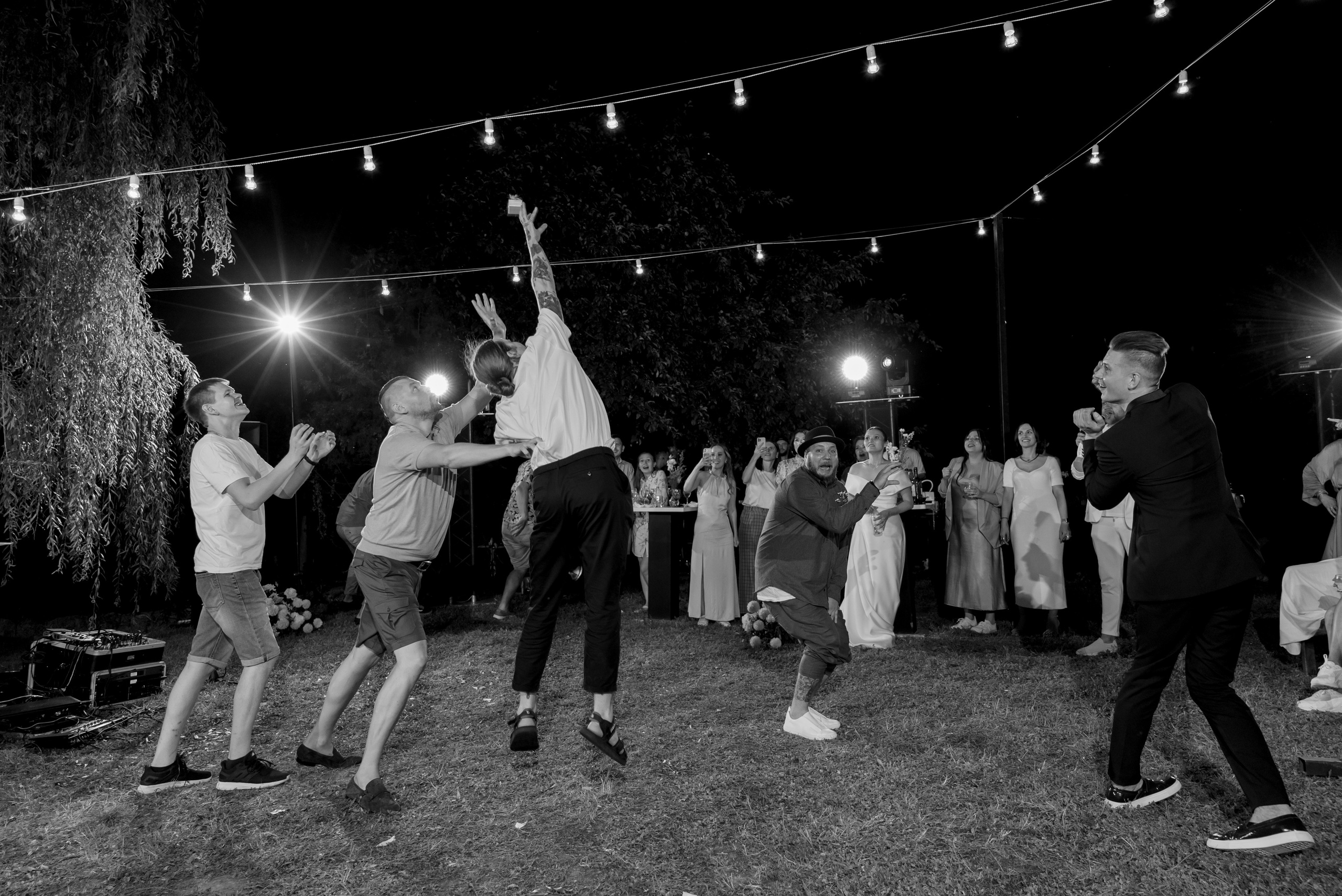 Be my little Rock'n'Roll queen. Backpackweddings фотограф и видеограф Ростов-на-Дону Сочи