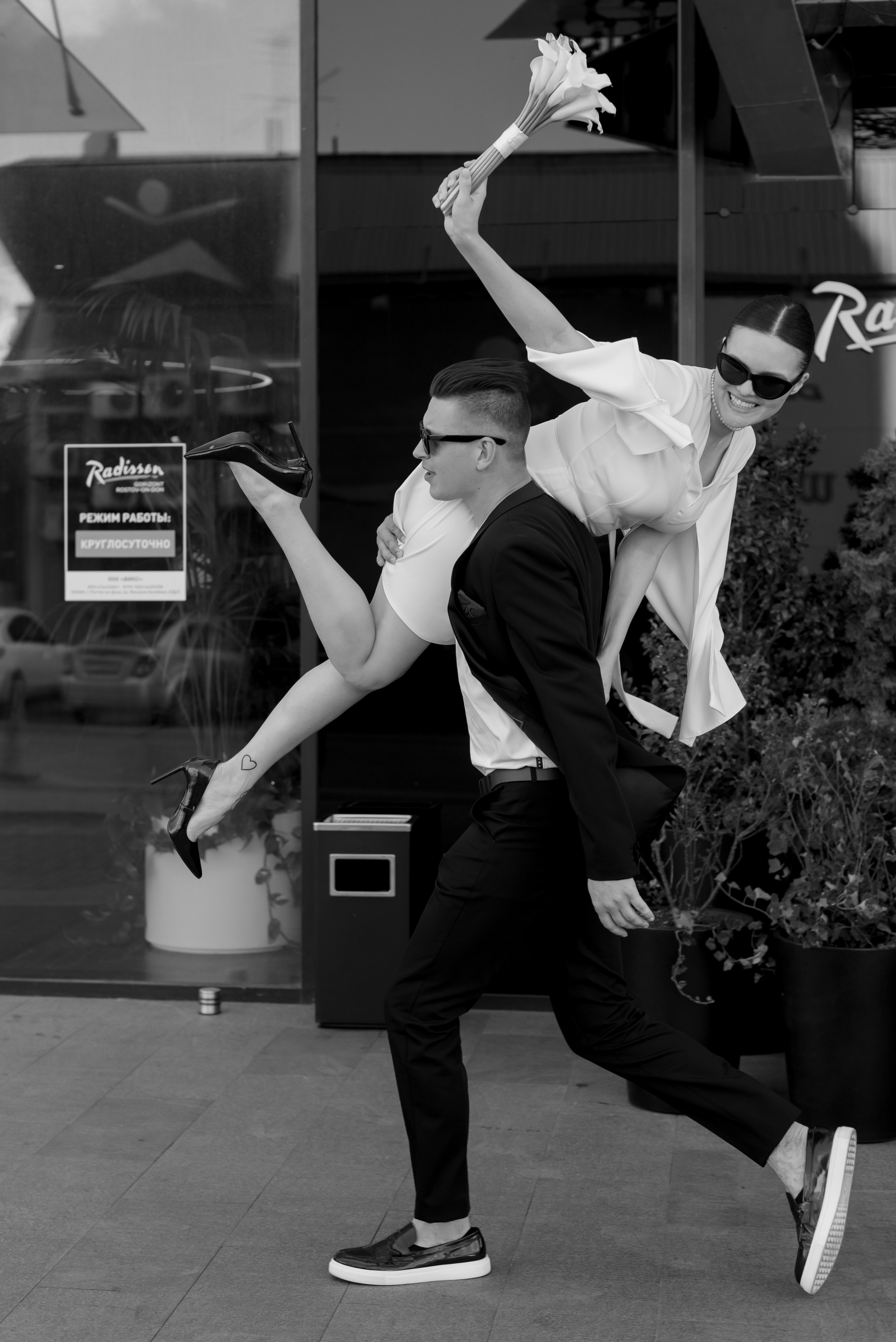 Be my little Rock'n'Roll queen. Backpackweddings фотограф и видеограф Ростов-на-Дону Сочи