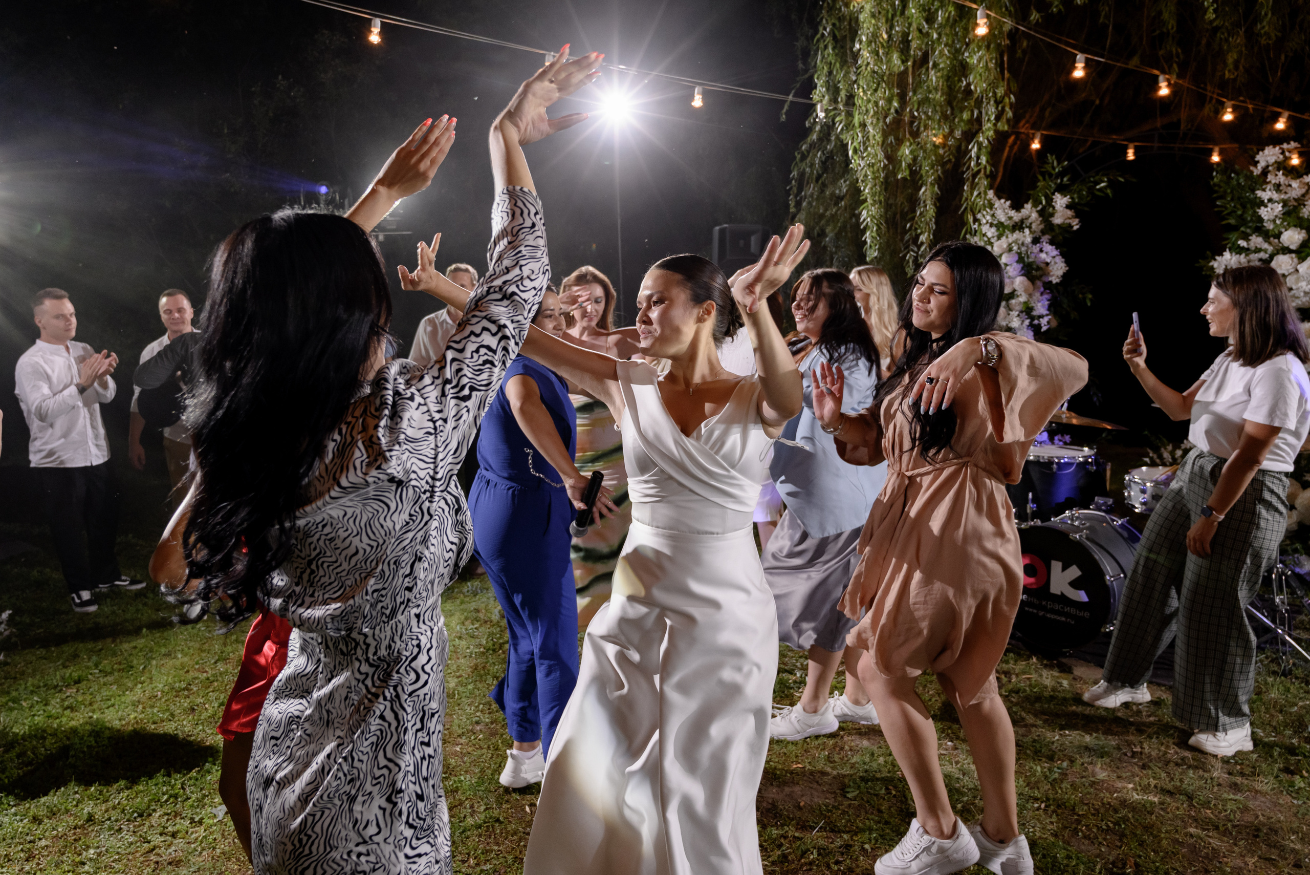 Be my little Rock'n'Roll queen. Backpackweddings фотограф и видеограф Ростов-на-Дону Сочи