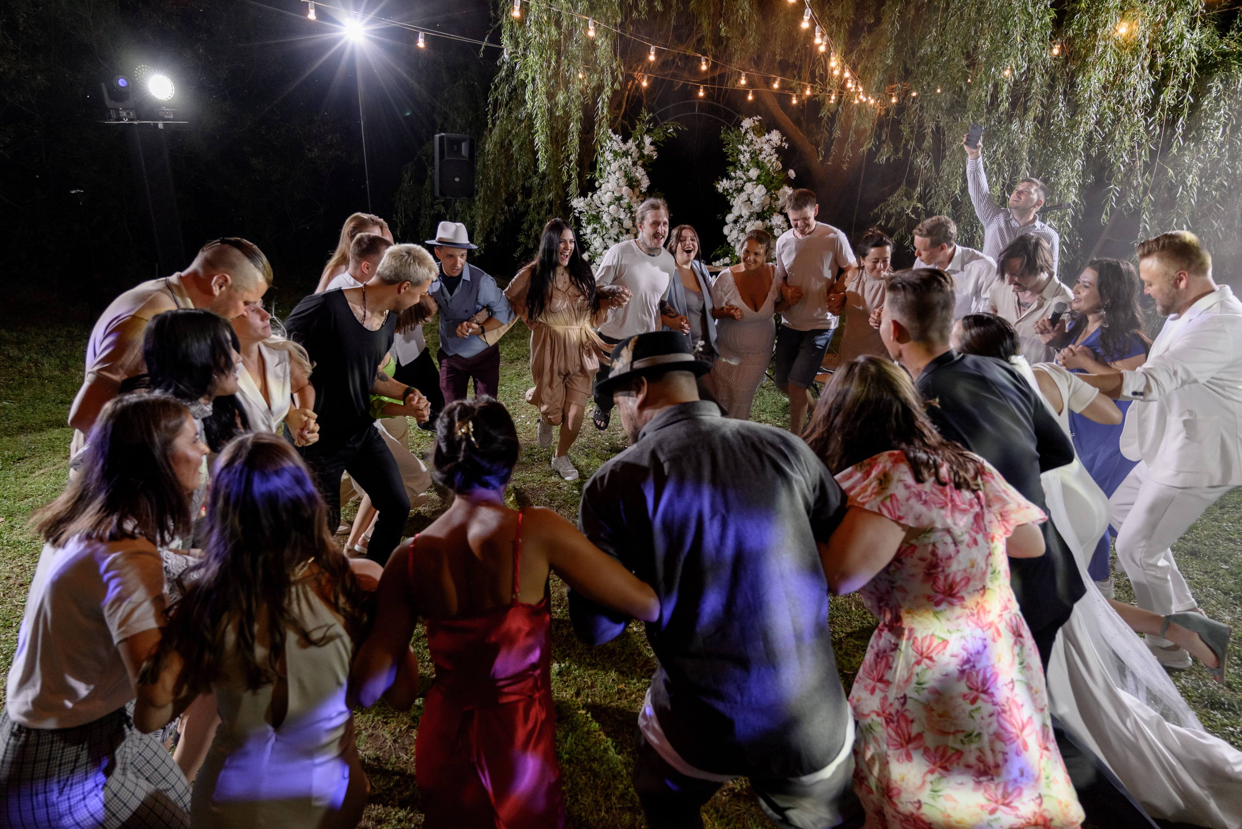 Be my little Rock'n'Roll queen. Backpackweddings фотограф и видеограф Ростов-на-Дону Сочи