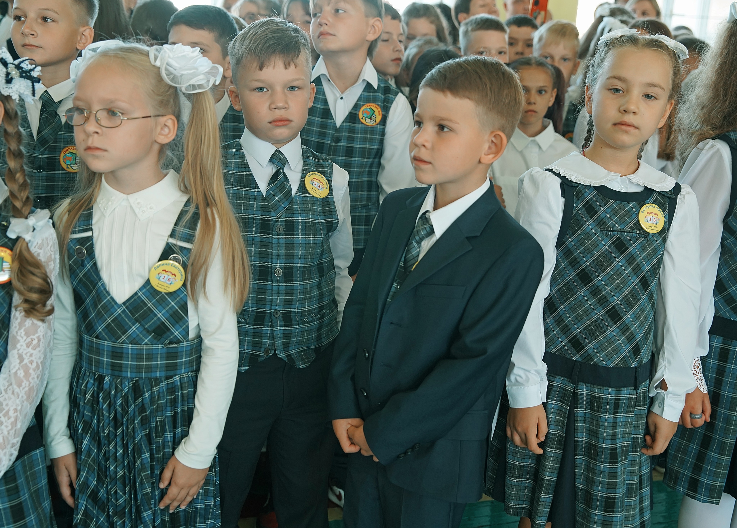 Первый класс линейка, в классе, портреты. Семейный и детский фотограф в Нижнем Новгороде