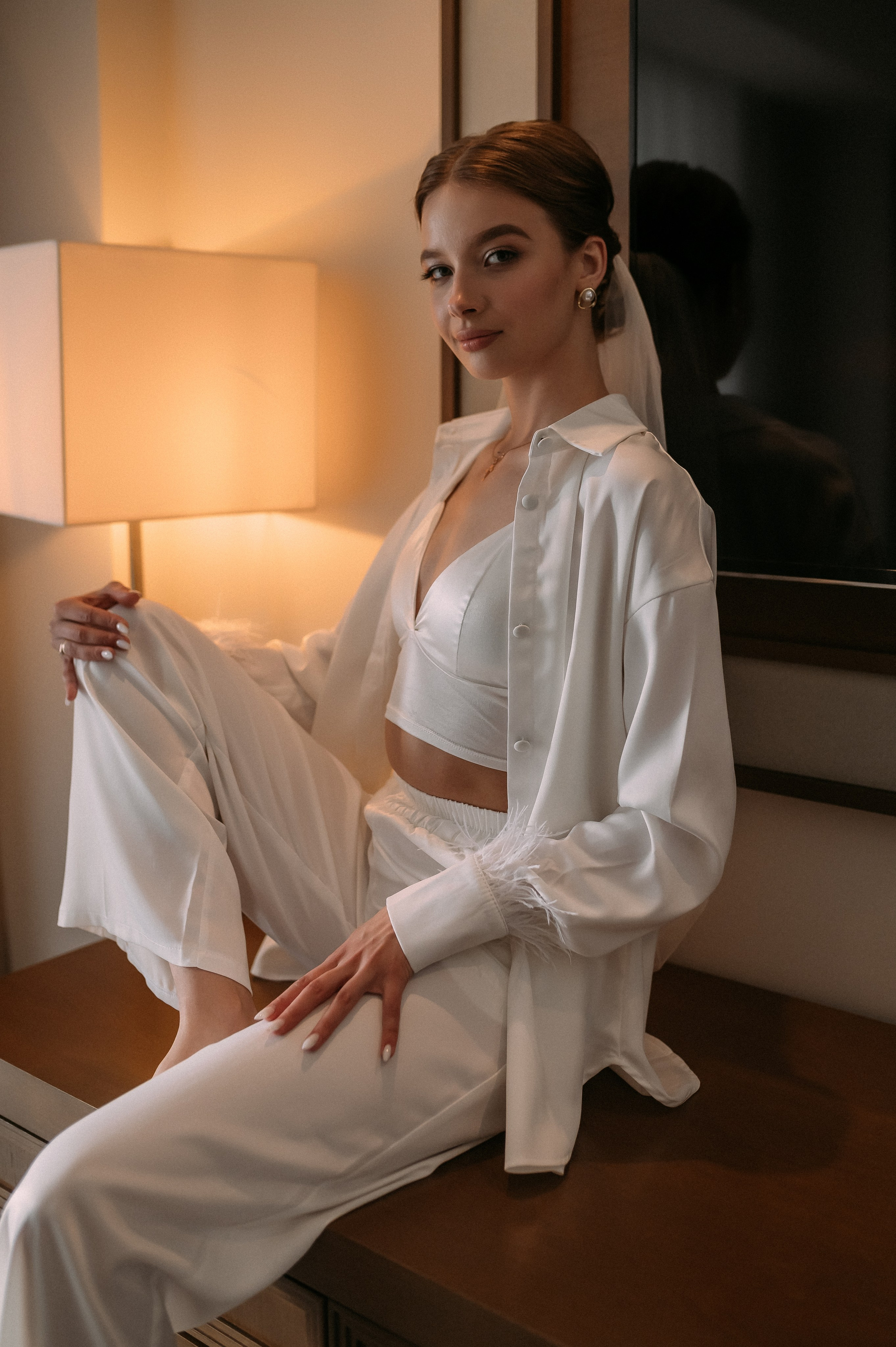 Свадебное утро и прогулка красивой яркой пары. Свадебный и семейный фотограф в Симферополе Дарья Маркова