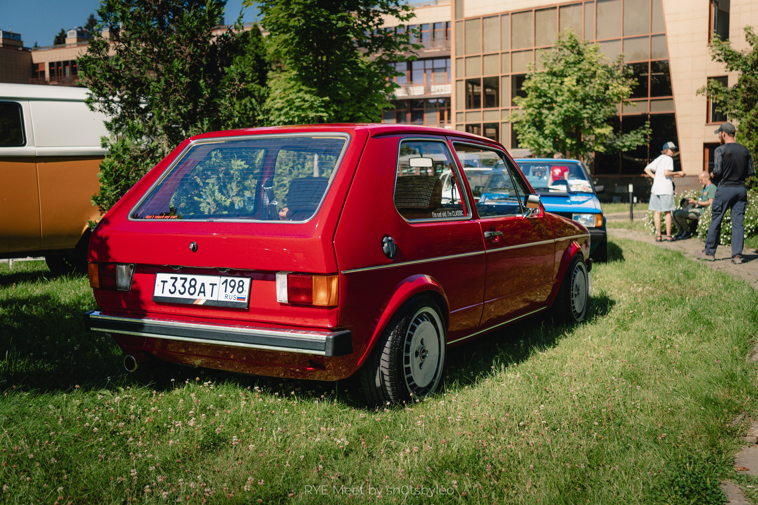 Масштабный летний фестиваль RYE Meet — встреча клуба любителей автомобилей старше 25-лет. Автомобильный фотограф Антон Цырулев