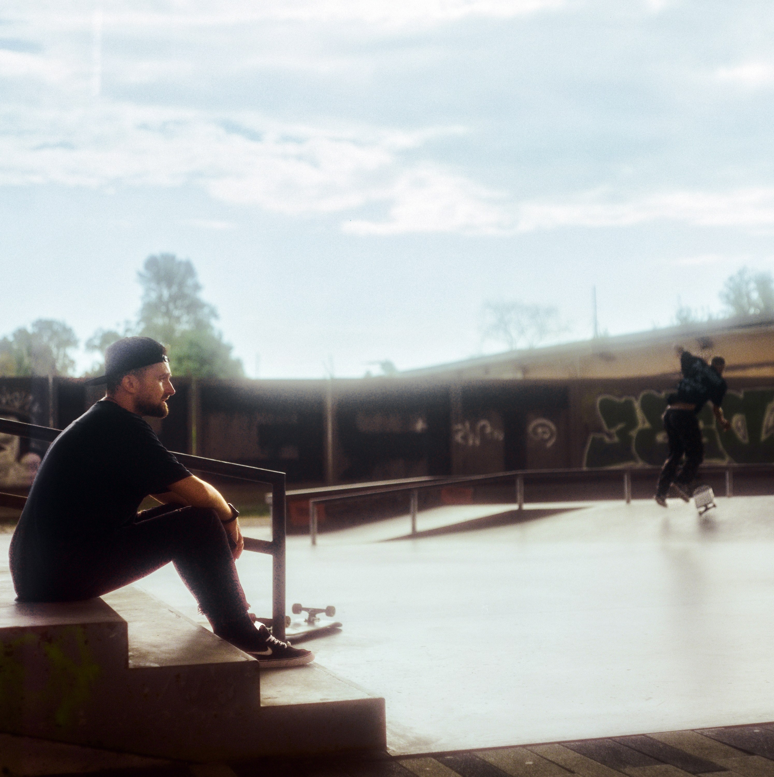 Мужской портрет на пленку в Санкт-Петербурге | Уличная фотосессия с атмосферой