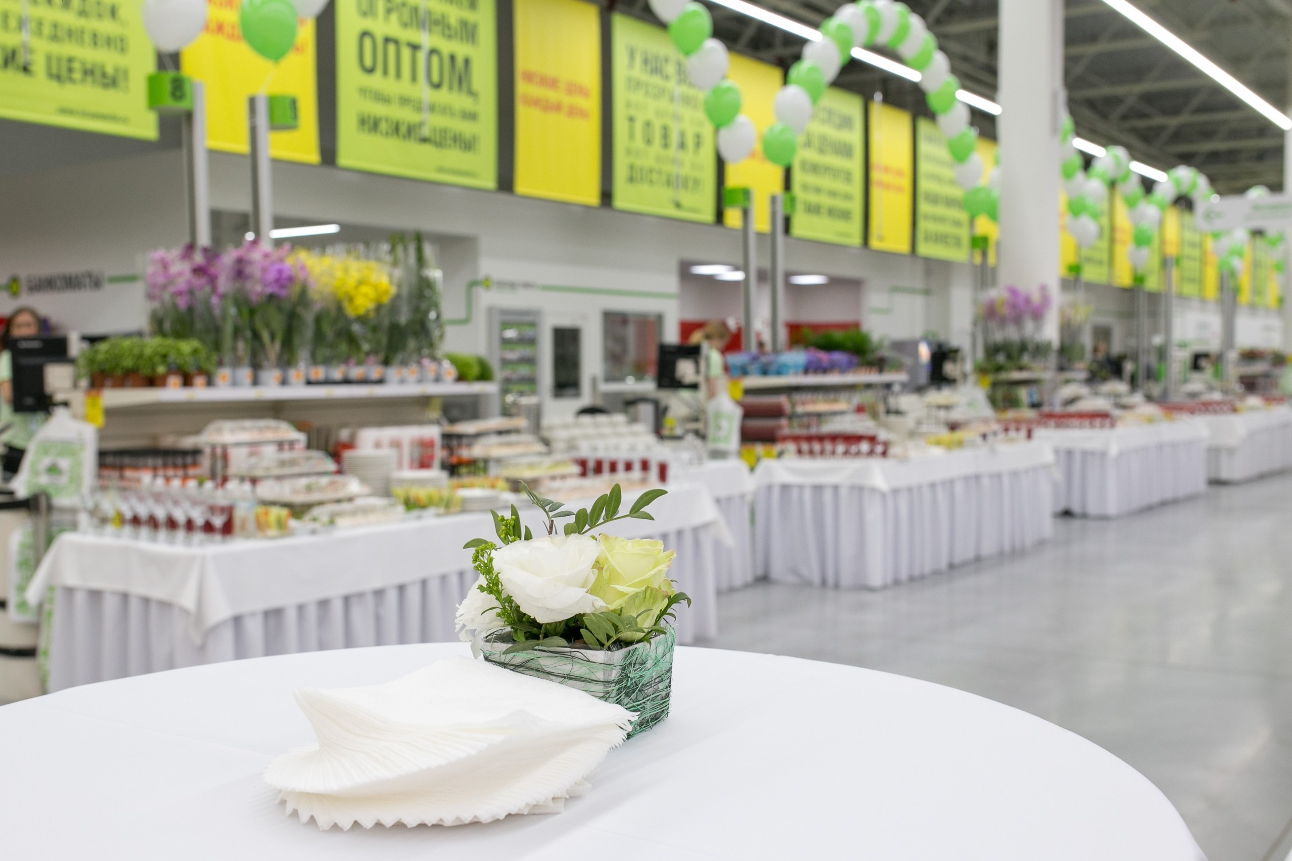 Репортажная фотосъемка открытия магазина в Санкт-Петербурге. Свадебный и Репортажный фотограф в Санкт-Петербурге