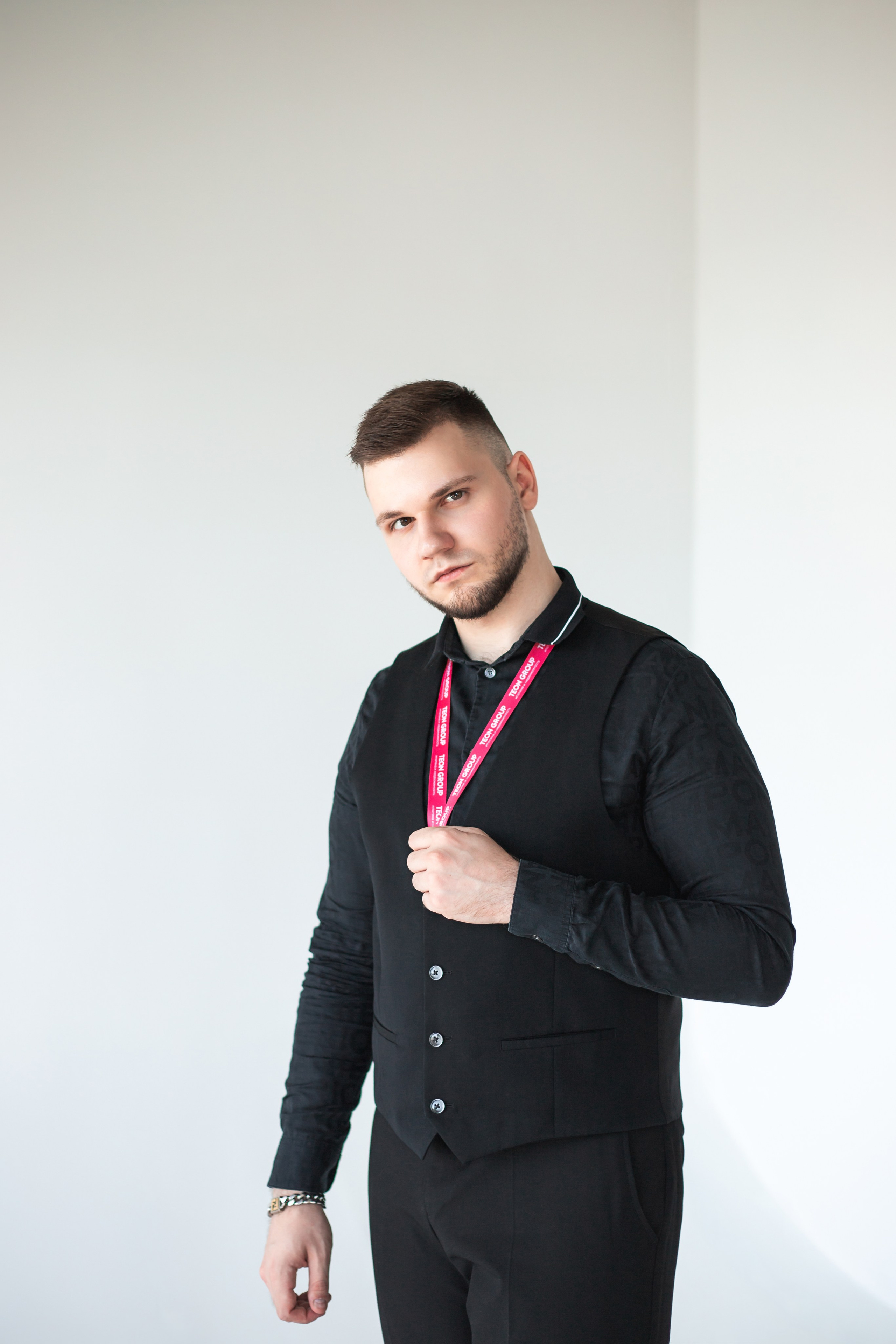 TEON Group_бизнес-портрет сотрудников. Фотограф Воронеж, Новая Усмань Мария Бублик