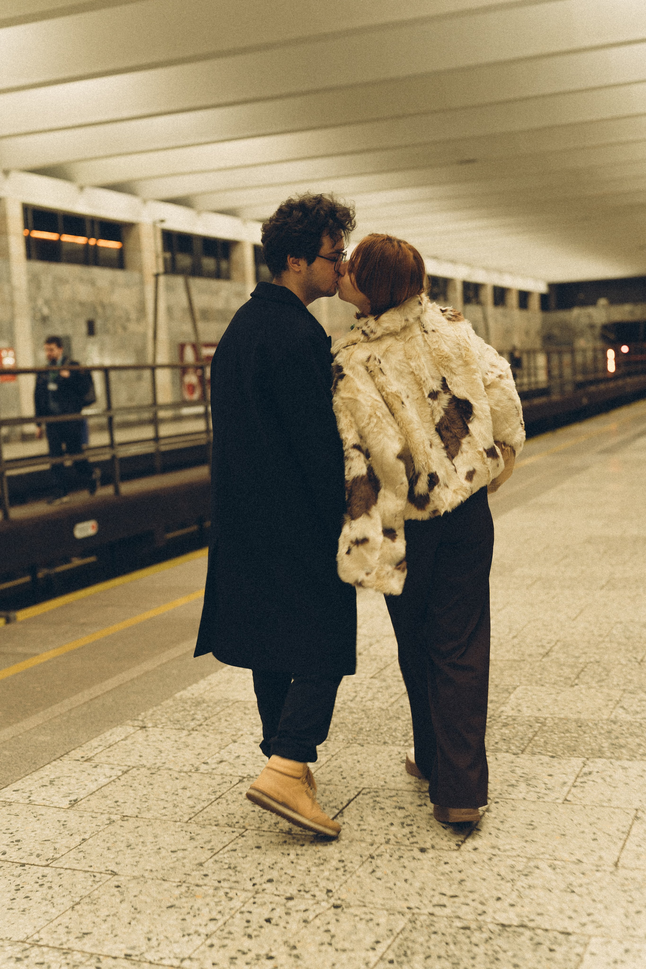 НОВОГОДНЯЯ ФОТОСЕСИИЯ ПАРЫ В МЕТРО ЛЮБОВЬ. Профессиональный фотограф, Санкт-Петербург — Виктория Богомолова