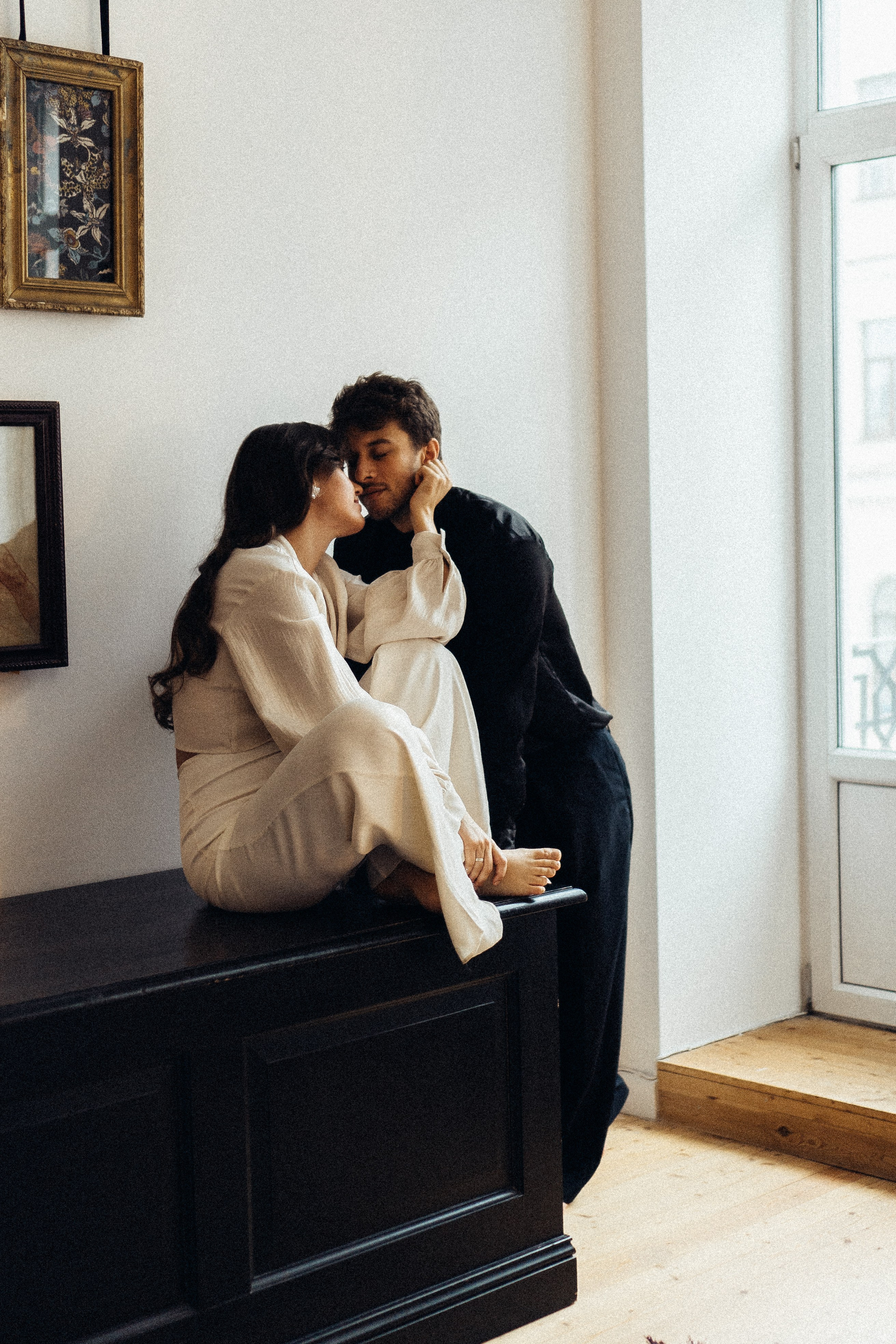 УТРО ЖЕНИХА И НЕВЕСТЫ В ПИТЕРСКОЙ КВАРТИРЕ И СЬЕМКА С СВАДЕБНЫХ ОБРАЗАХ. Профессиональный фотограф, Санкт-Петербург — Виктория Богомолова