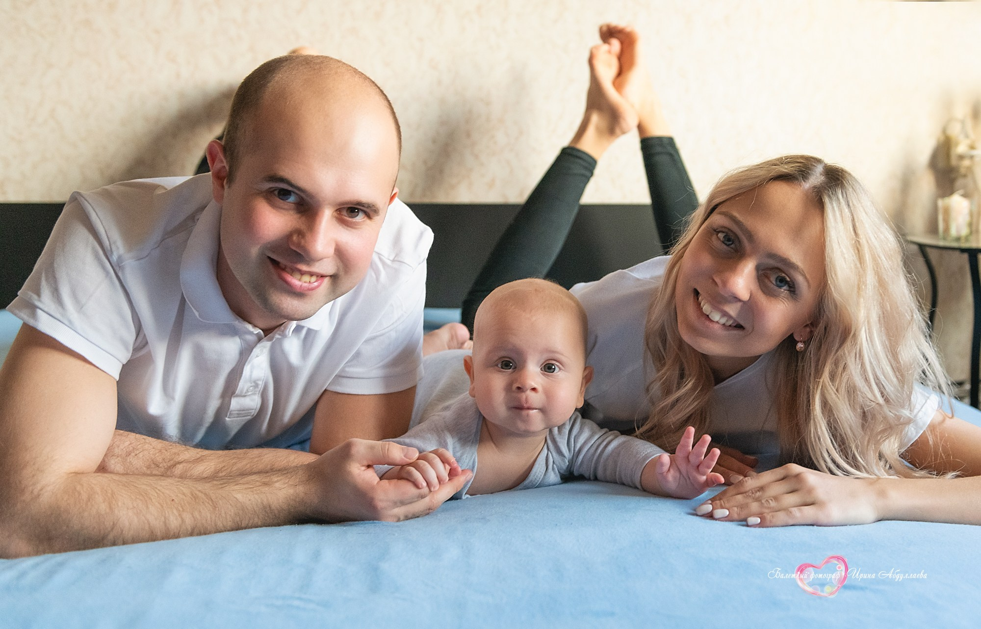 Семейная фотосессия Мирон 5 мес