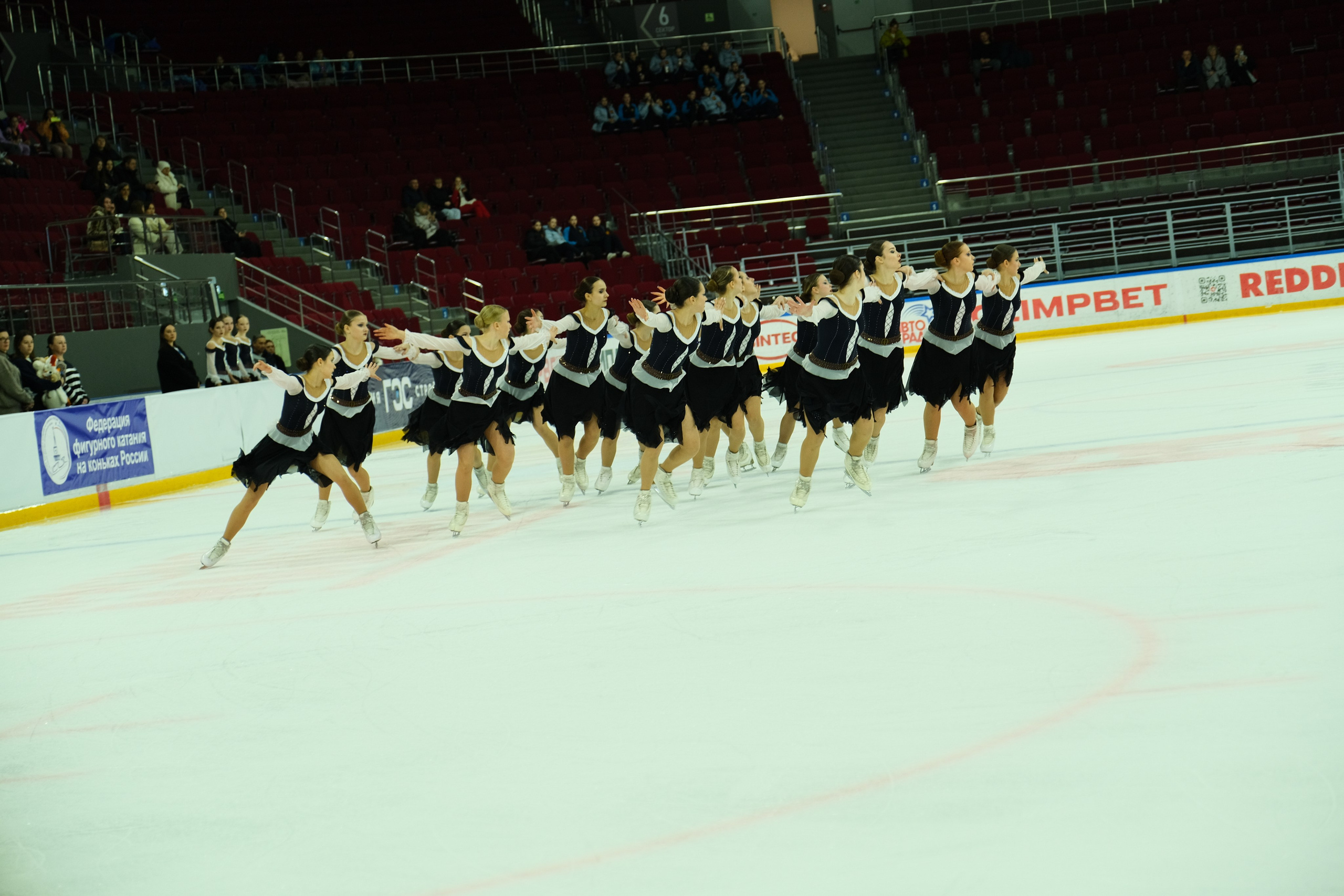 «Самарочка» этап кубка России по синхронному фигурному катанию. Александр Носов. Портретный и репортажный фотограф в Самаре