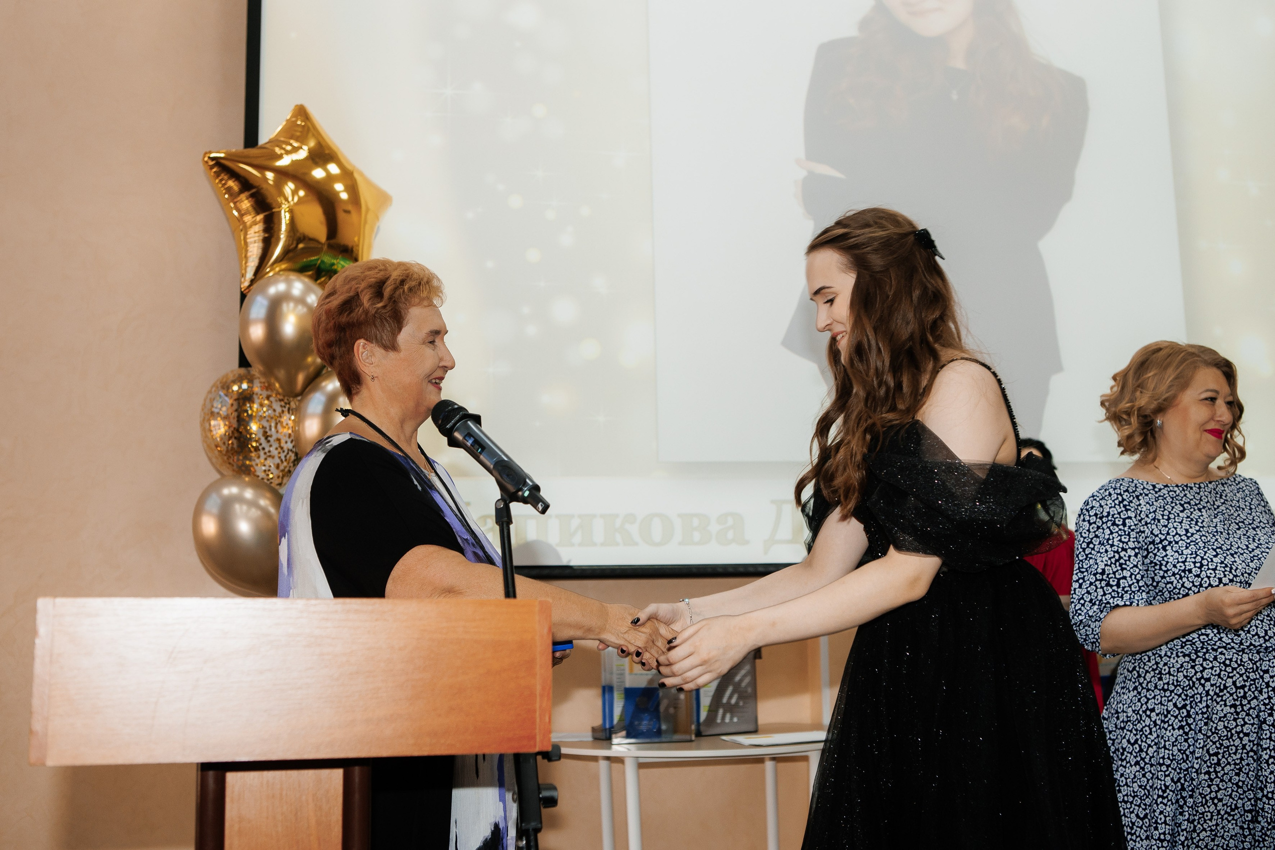 Выпускной Гимназия 12 2024 г. Свадебный и портретный Фотограф в Липецке Дмитрий Котюков