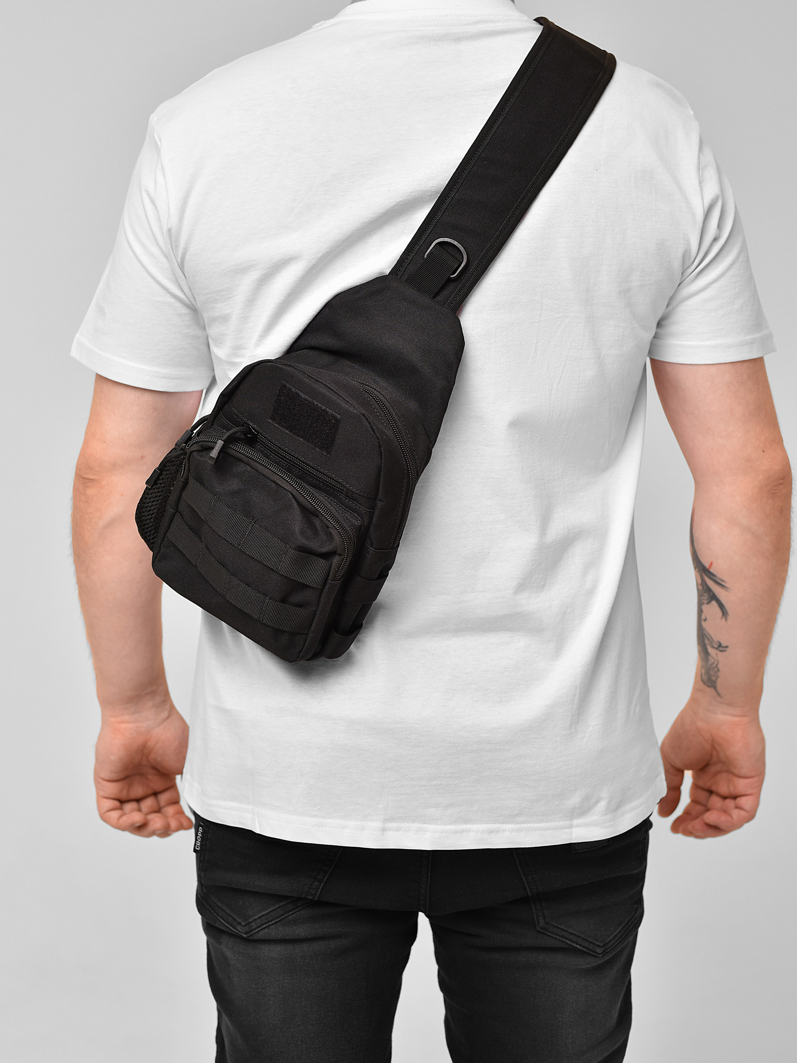 Кейс «Мужские сумки» для маркетплейсов. Фотограф Таина Комбарова