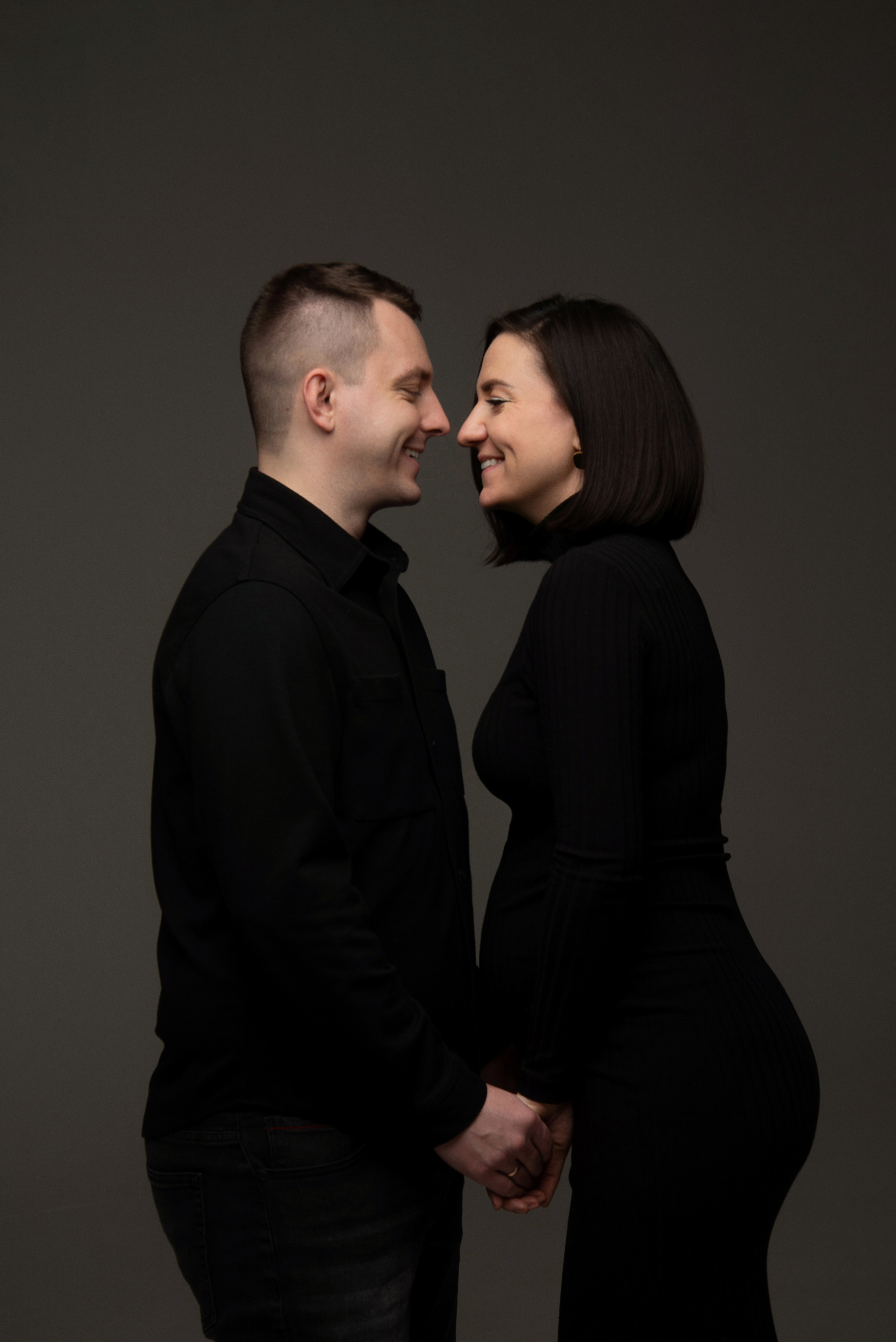 Фотосессия беременности в студии, минимализм. Санкт-Петербург / СПб. Женский фотограф Санкт-Петербург Александра Колий