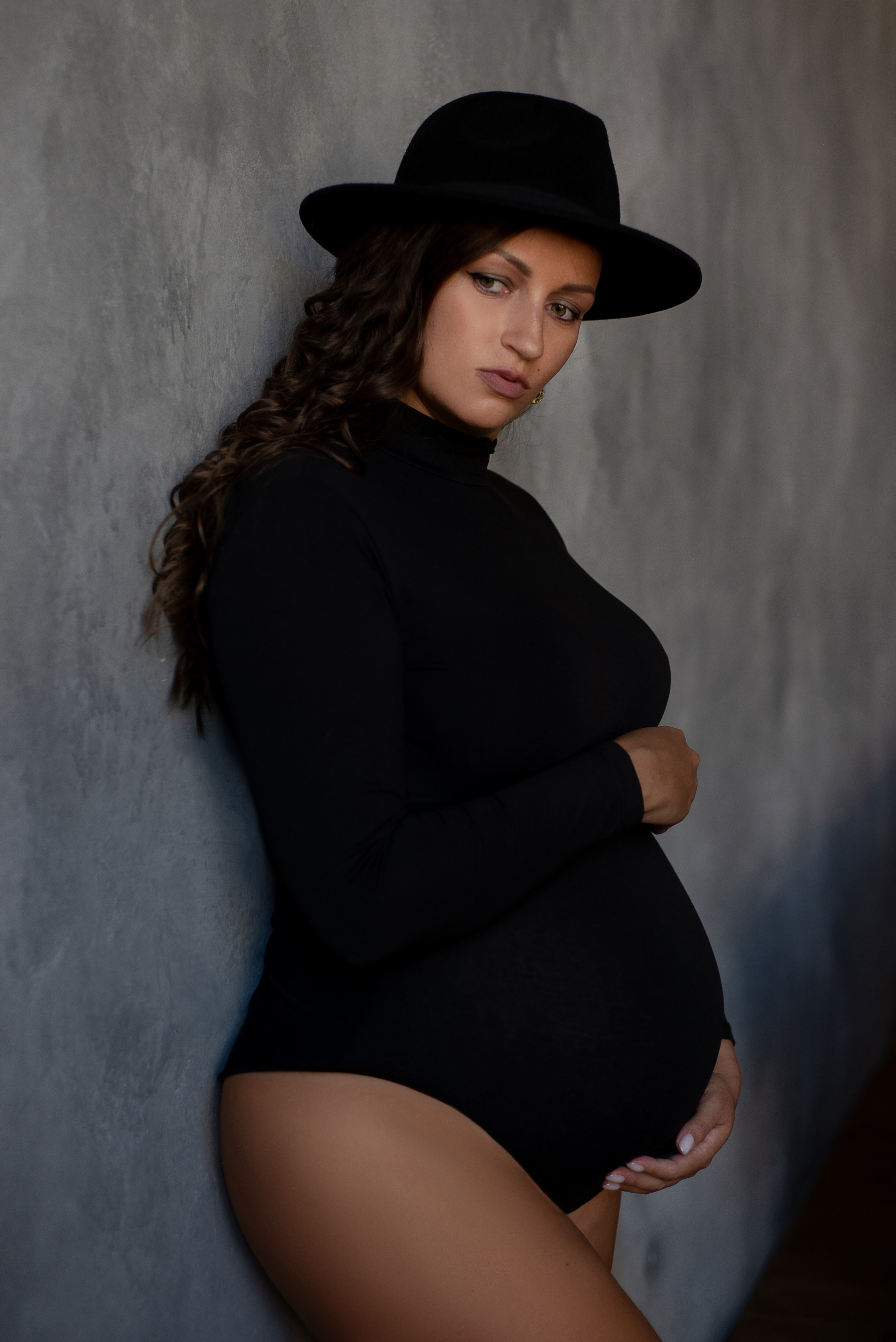 Фотосессия беременности в студии Санкт-Петербург / СПб /Питер. Женский фотограф Санкт-Петербург Александра Колий