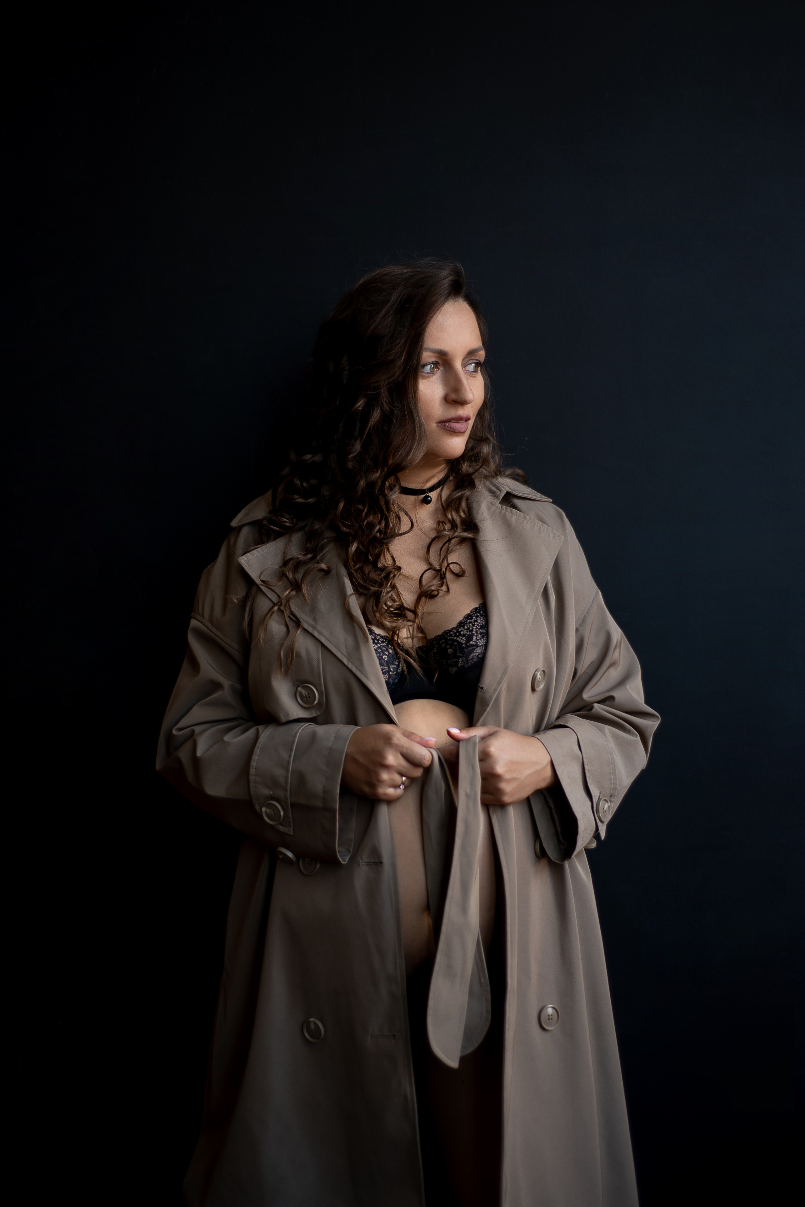 Фотосессия беременности в студии Санкт-Петербург / СПб /Питер. Женский фотограф Санкт-Петербург Александра Колий