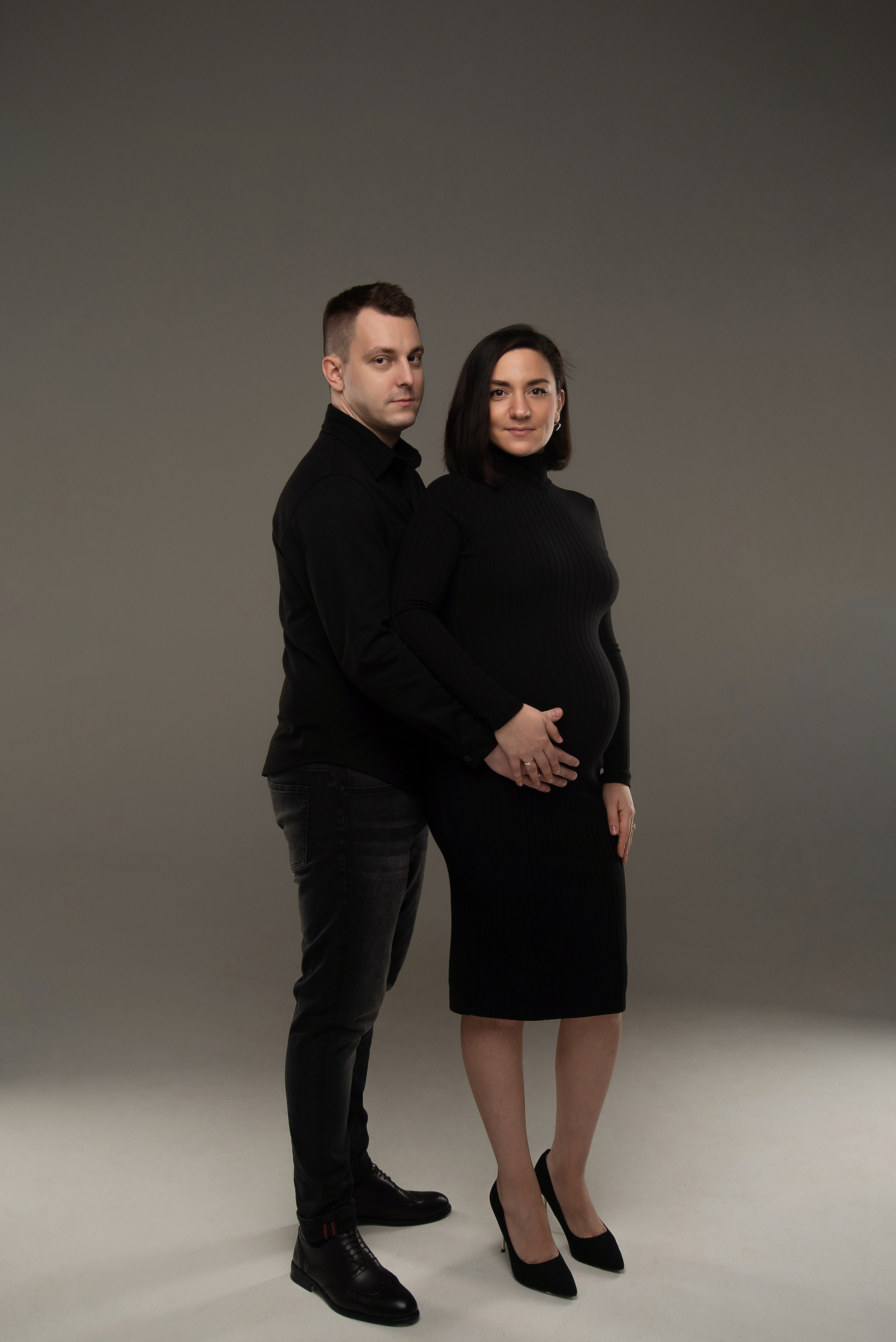 Фотосессия беременности в студии, минимализм. Санкт-Петербург / СПб. Женский фотограф Санкт-Петербург Александра Колий