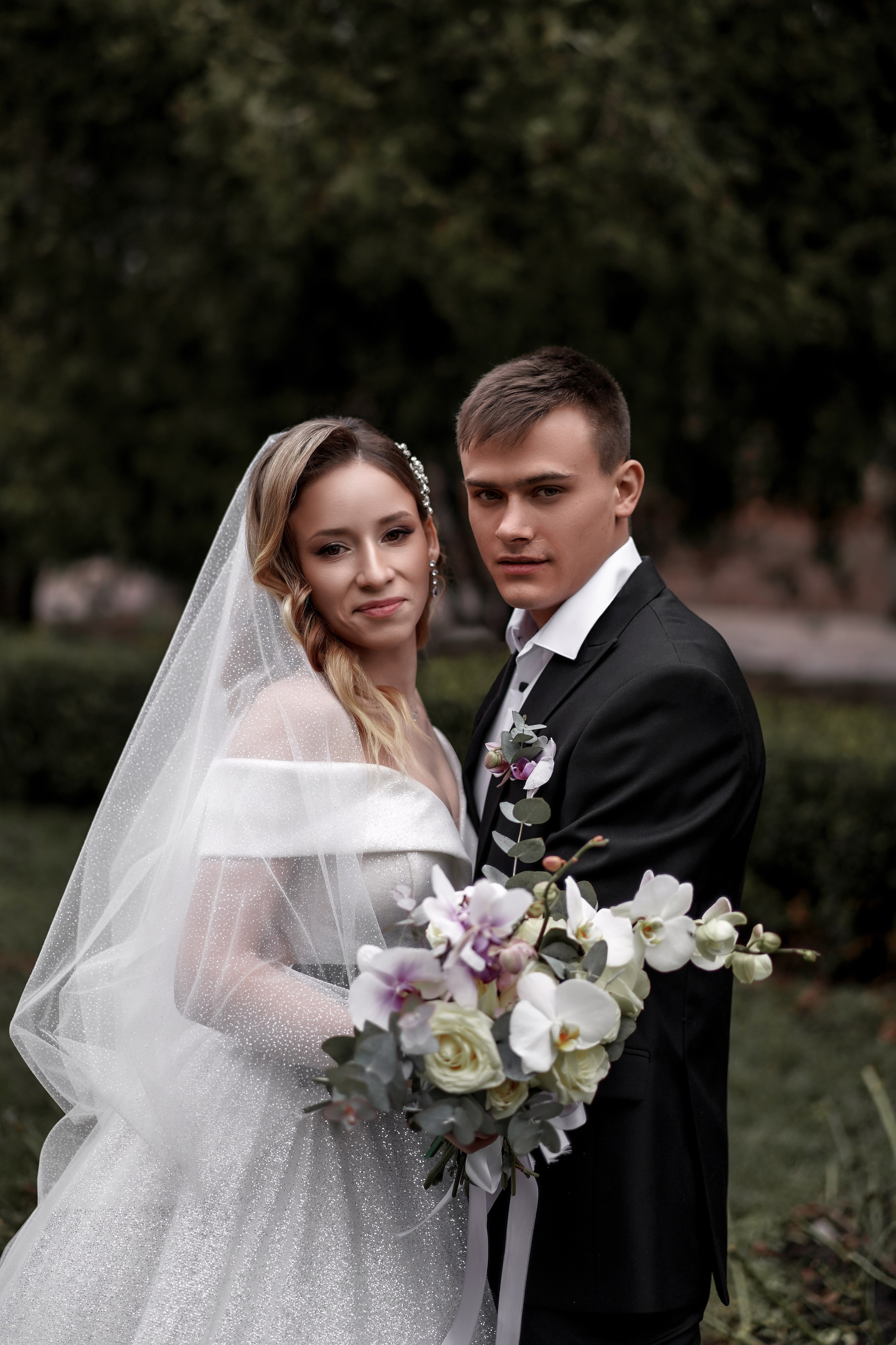 Свадебная фотосессия Сергея и Кристины в парке Максима Горького в Ростове-на-Дону. Свадебный фотограф в Ростове-на-Дону. Таинство Крещения и Венчания, семейные фотосессии. Алёна Чёботова