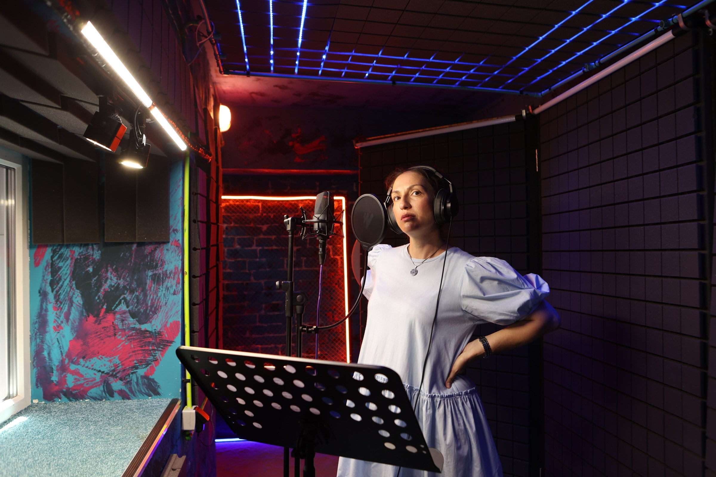 Съемка видеоклипа в студии звукозаписи. Фотограф для вас и вашего бизнеса в Москве Альбина Никифоров