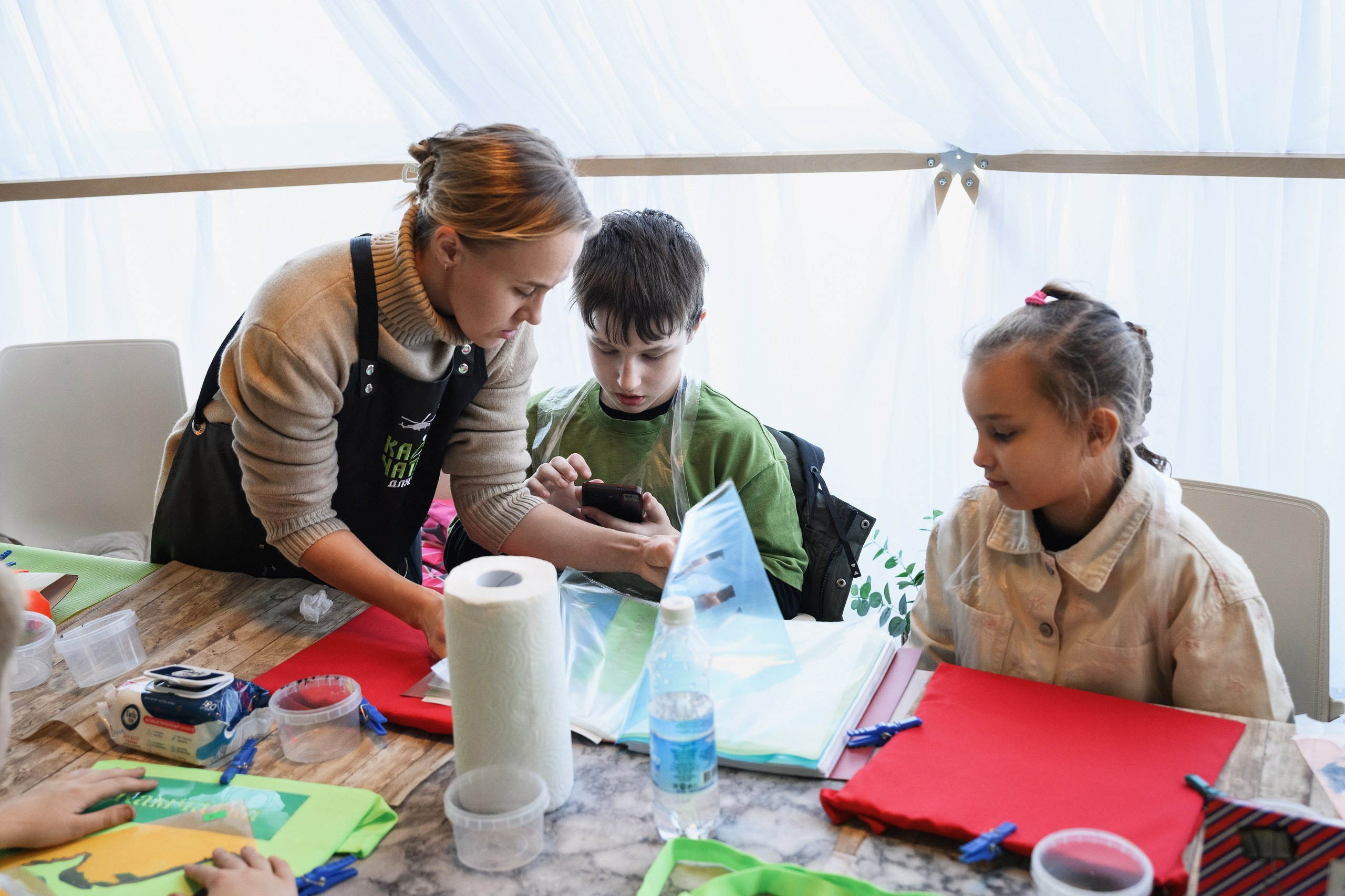 Фотосъемка дня туризма в Петропавловске-Камчатском, Туристическая фотосессия на берегу океана в Петропавловске-Камчатском, Фотосъемка для путешественников на фоне вулканов в Петропавловске-Камчатском, Красивые фото для туристов в Петропавловске-Камчатском, Фотосъемка дня туризма цена в Петропавловске-Камчатском.