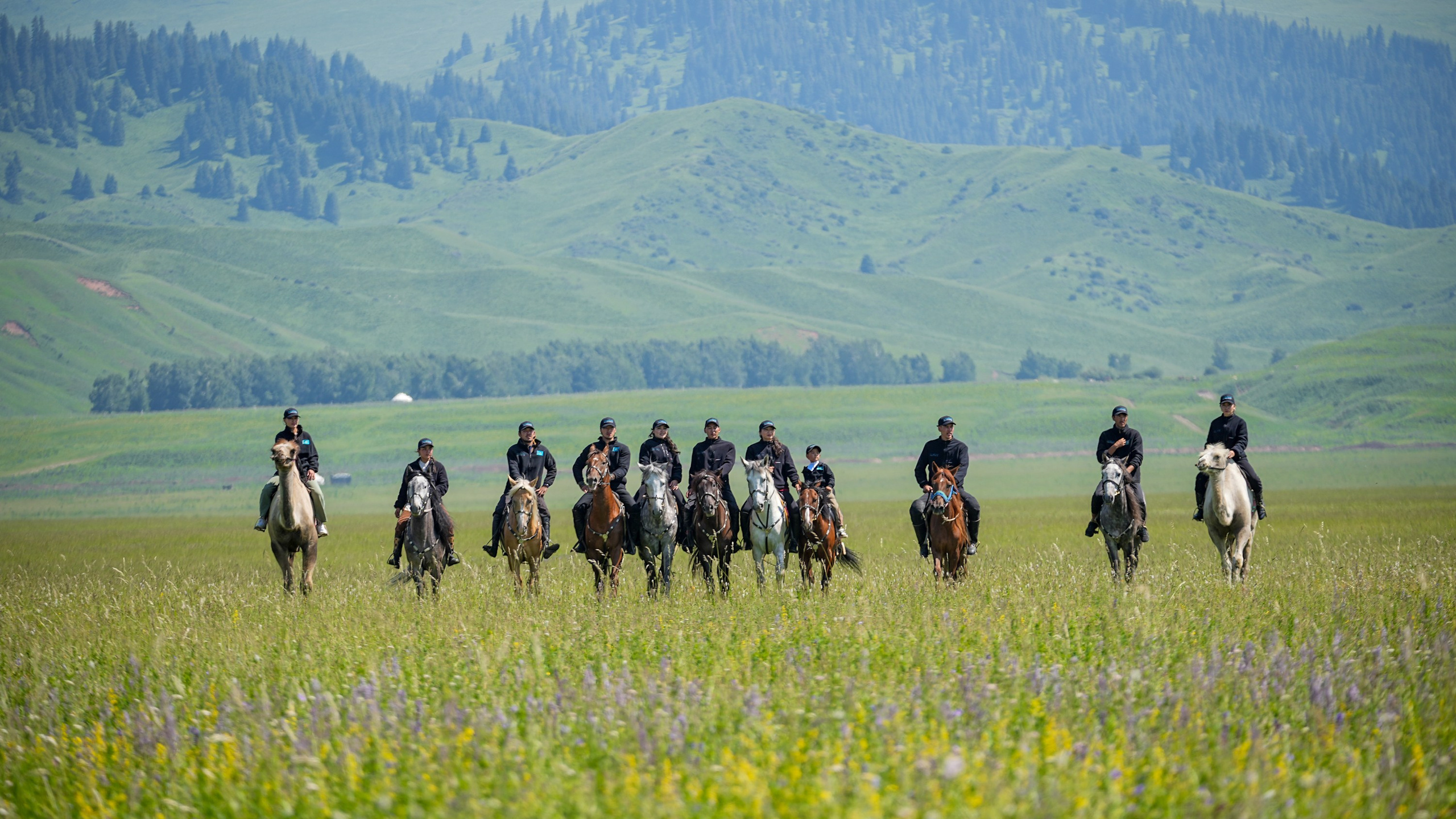 Галерея. TOPZHARGAN — Центр национального духа