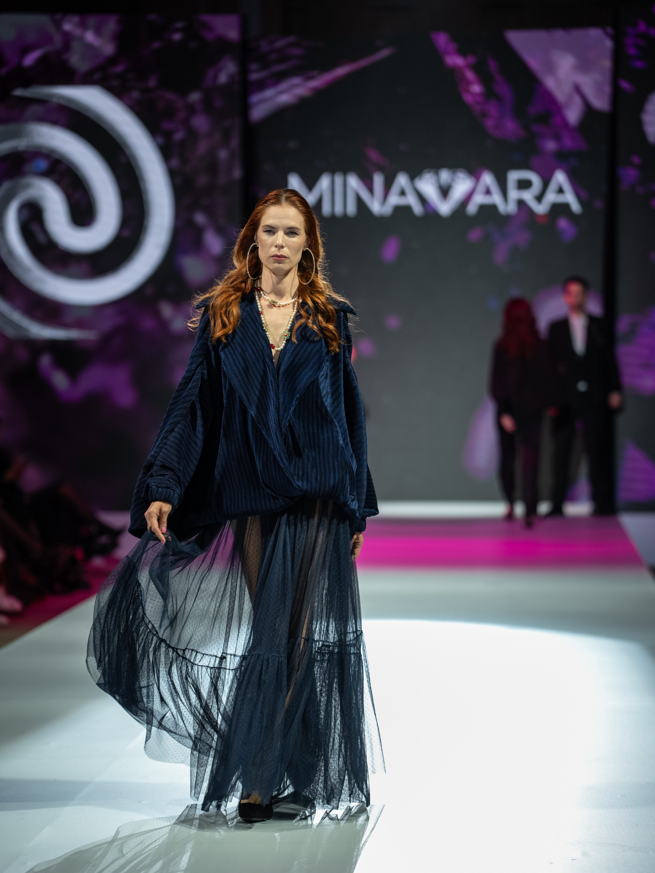 Eurasia Fashion Week Minavara. Сайт Алматинского НЮ АРТ, будуар и фэшн фотографа Дениса Карпенко