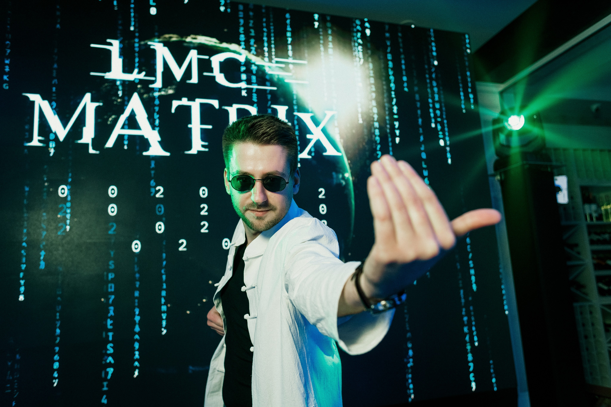 Вечеринка LMC: Атмосфера Матрицы в ресторане Голден Хорс в Таганроге. Свадебный и семейный фотограф в Таганроге Бакарюк Антон