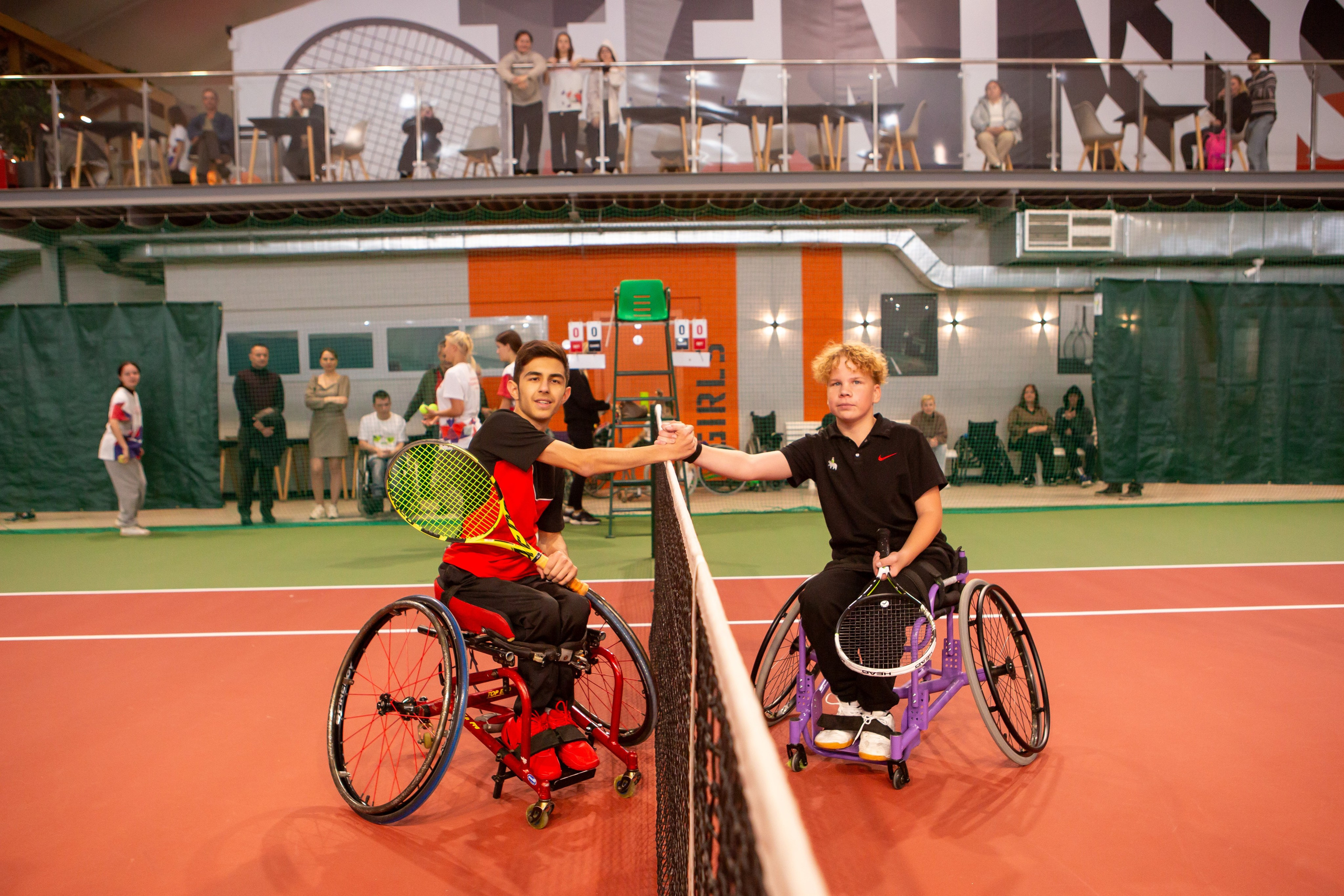 Турнир по теннису на колясках. Репортажный, семейный, свадебный, портретный фотограф
