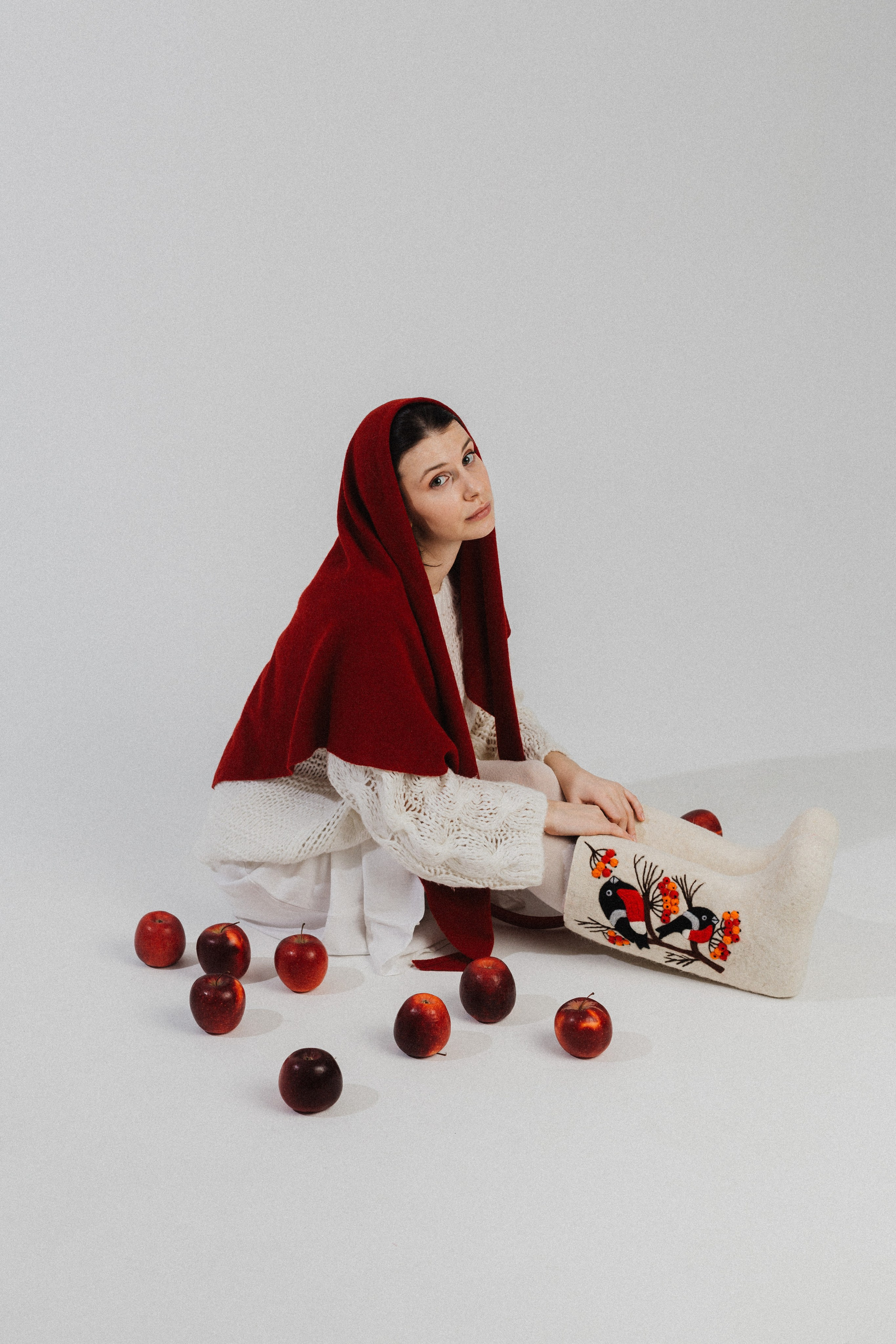 Аня с яблоками. Портретный фотограф Москва Юлия Трякина