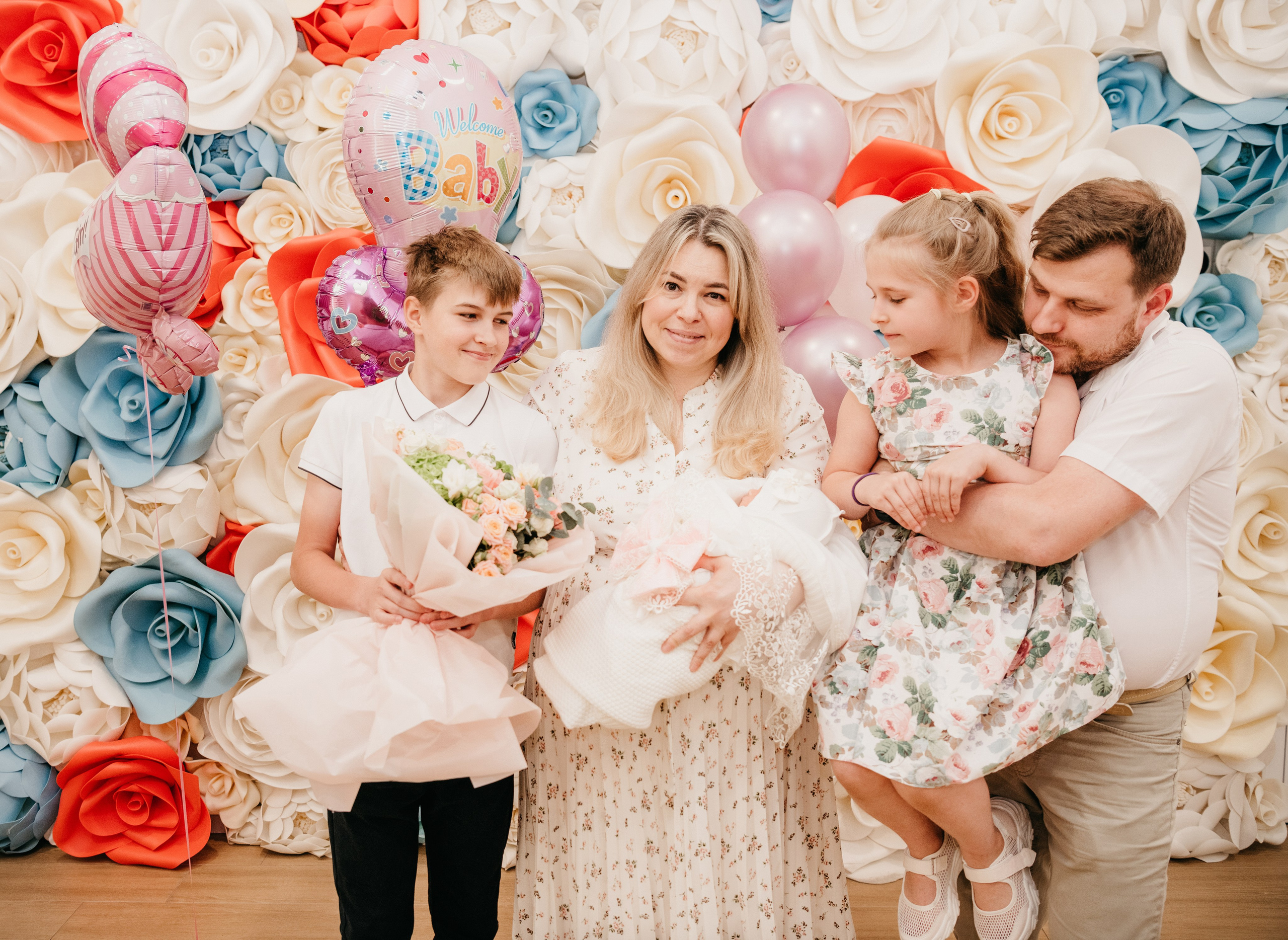 Выписка Ксении. Коммунарка. Фотограф на выписку из роддома в Москве и МО