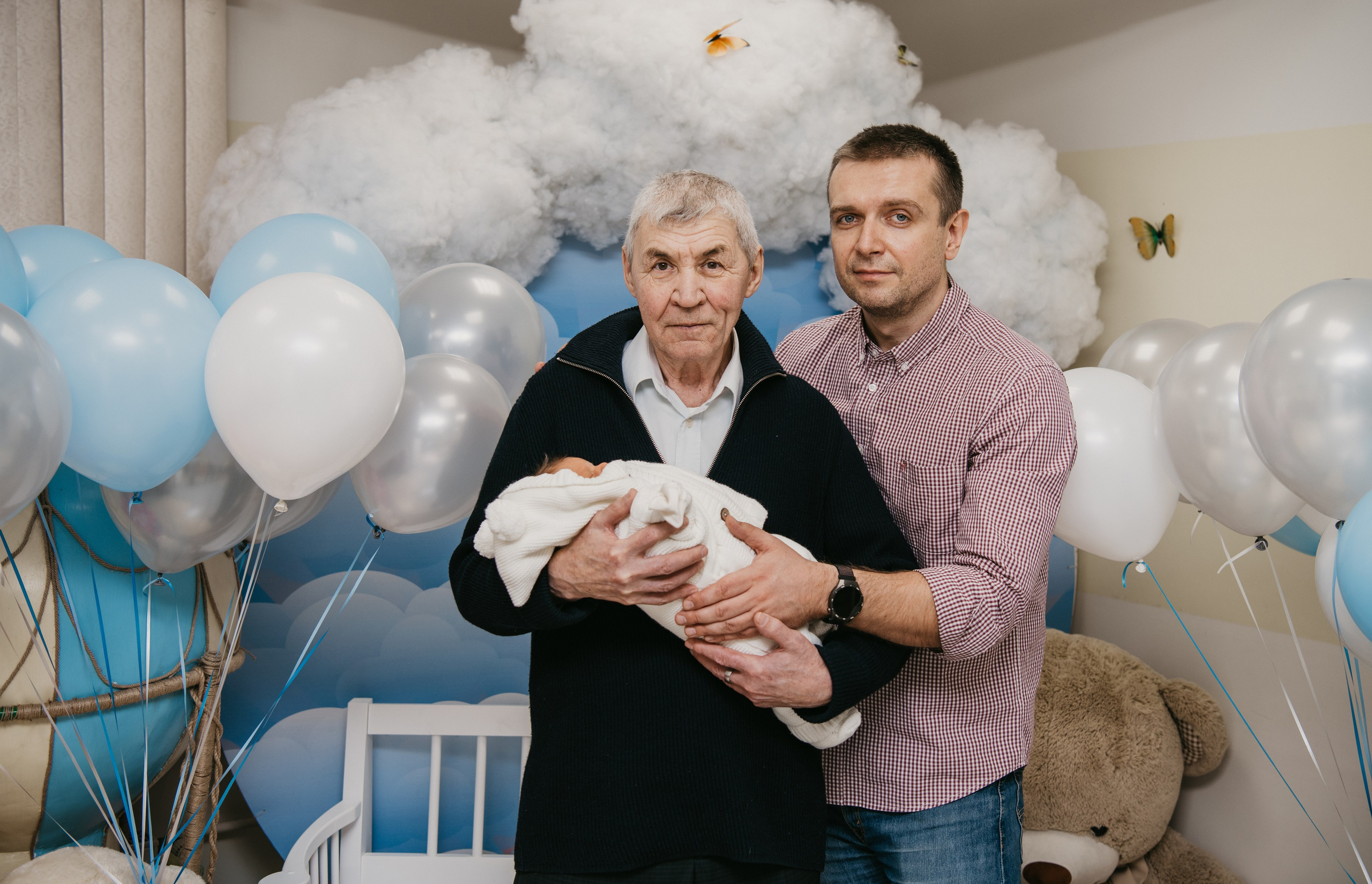 Выписка малыша. Мать и дитя на Севастопольском. Фотограф на выписку из роддома в Москве и МО