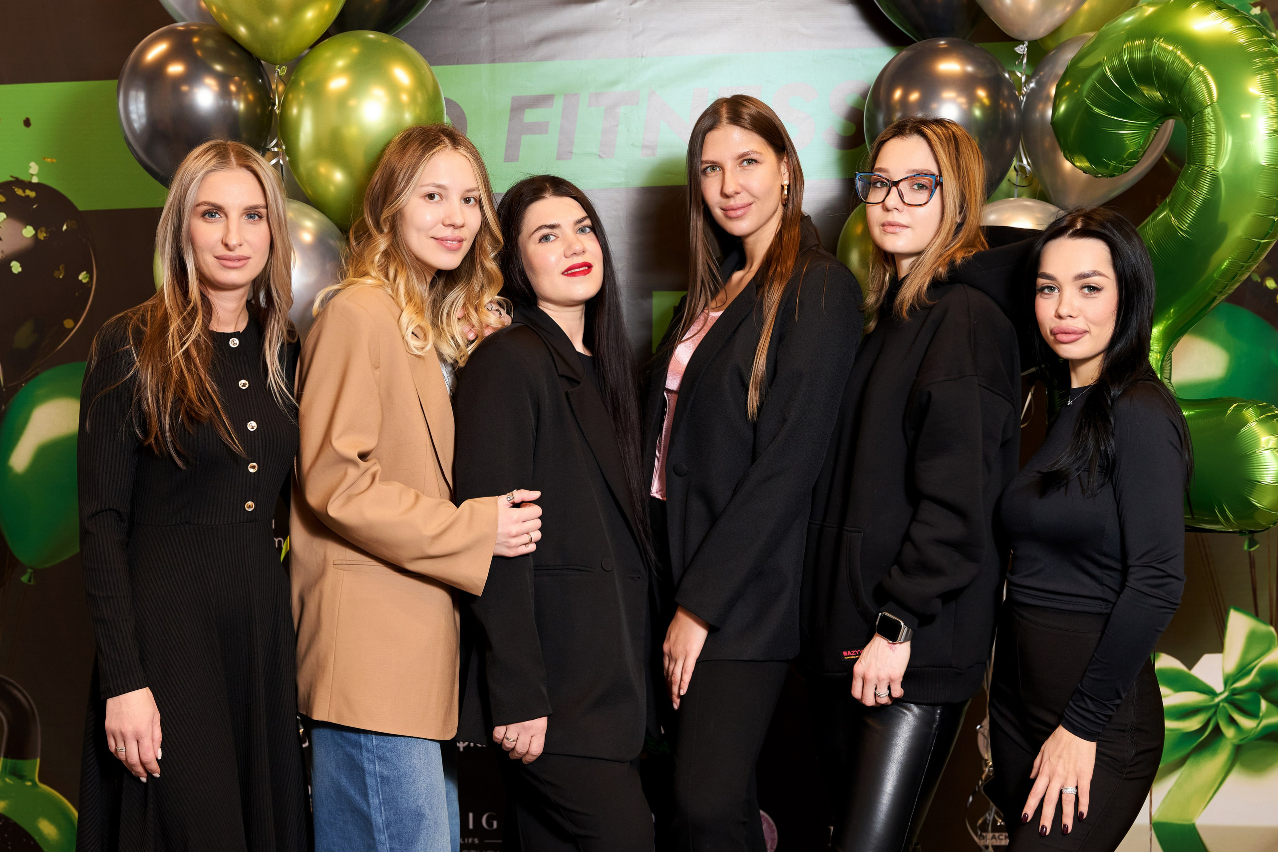 SQ — ФИТНЕС. 2 ГОДА. Фотограф Липецк. Фотограф в Липецке Татьяна Минаева. Портретный фотограф Липецк. Свадебный фотограф Липецк. Бизнес фотограф Липецк