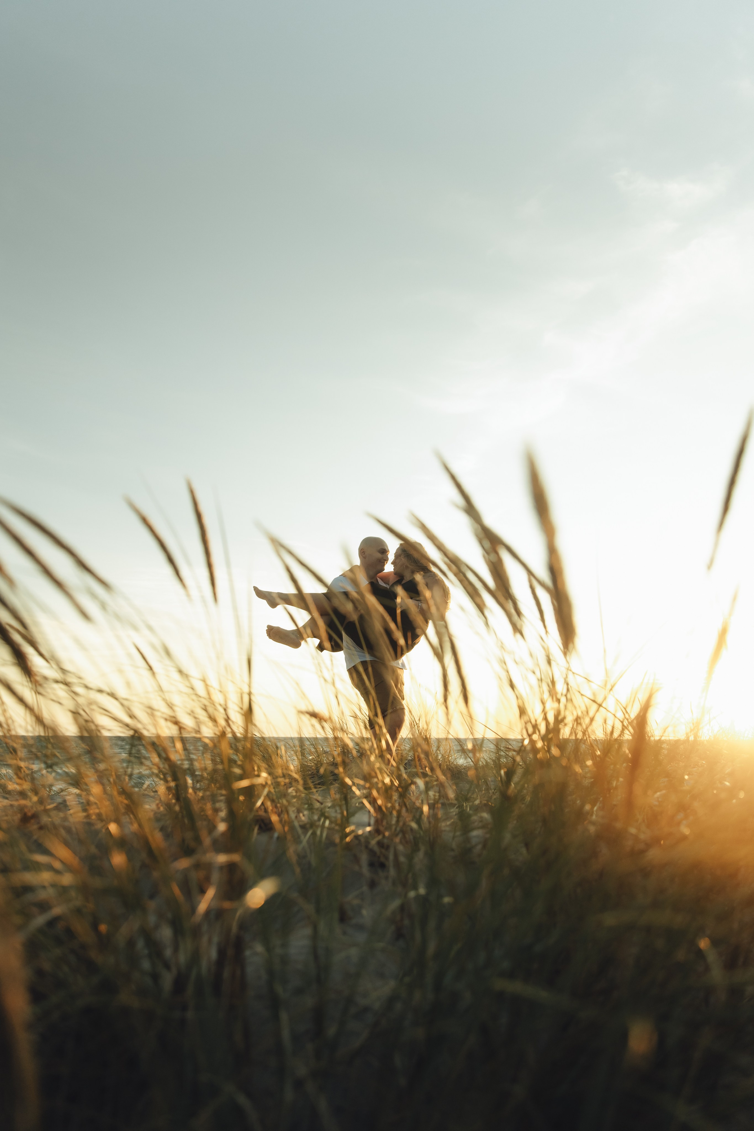 Максим и Виктория / Янтарный. Фотограф Калининград Илья Миллер