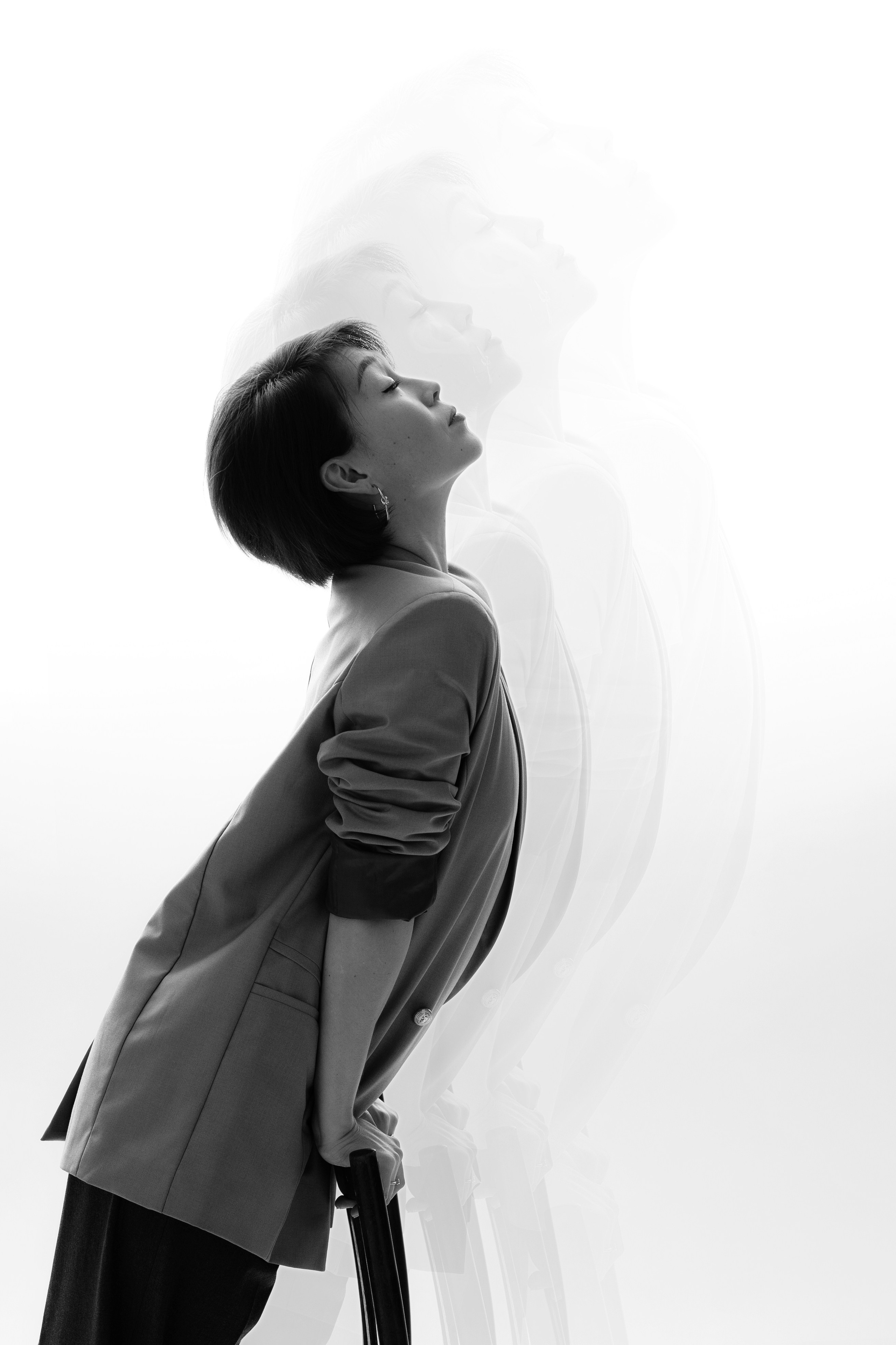 Женская фотосессия с эмоциональными кадрами