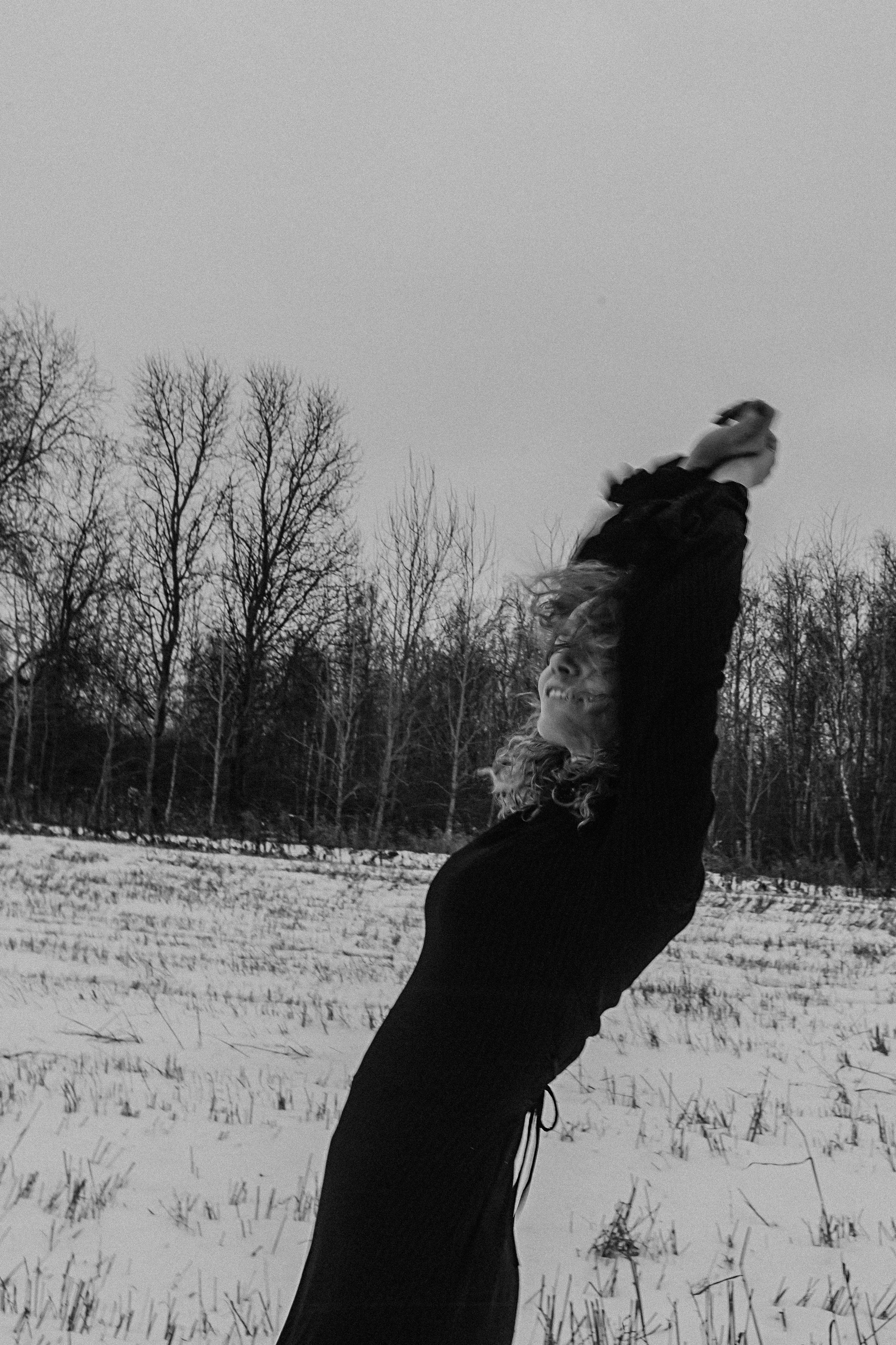 Меланхолия (поле). Семейный фотограф Тюмень, фотограф на роды Салмина Мария