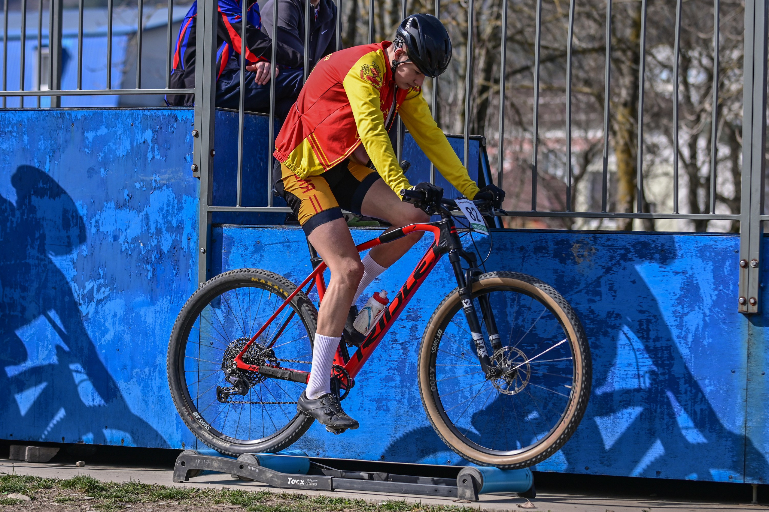 Маунтинбайк, кросс-кантри в Архипо-Осиповке 16 марта 2025. Спортивный фотограф, фотожурналист Павел Ларькин