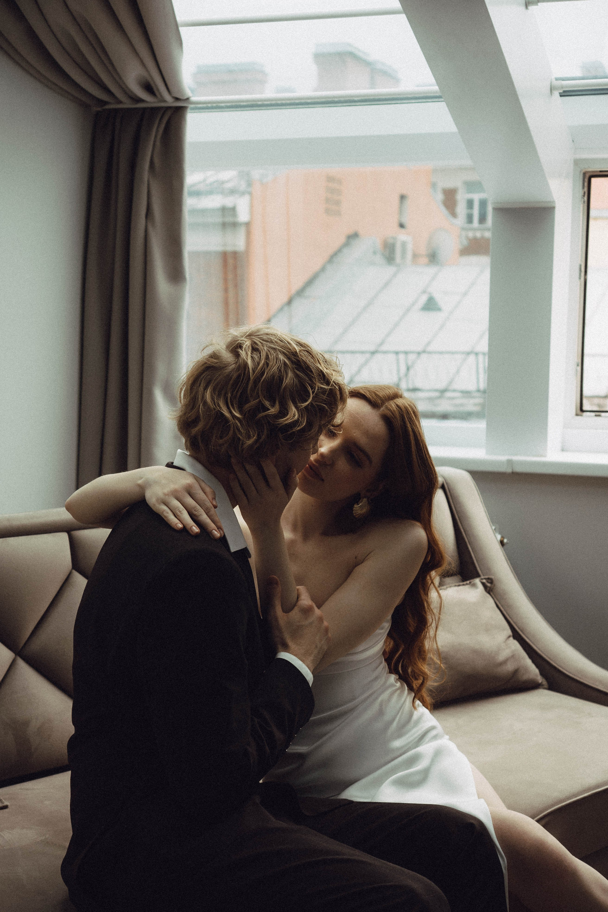 СВАДЕБНАЯ СЬЕМКА В ОТЕЛЕ. СБОРЫ ЖЕНИХА И НЕВЕСТЫ И ТАКЖЕ ТОР И ПОДГОТОВКА К ПРОГУЛКЕ. Профессиональный фотограф, Санкт-Петербург — Виктория Богомолова