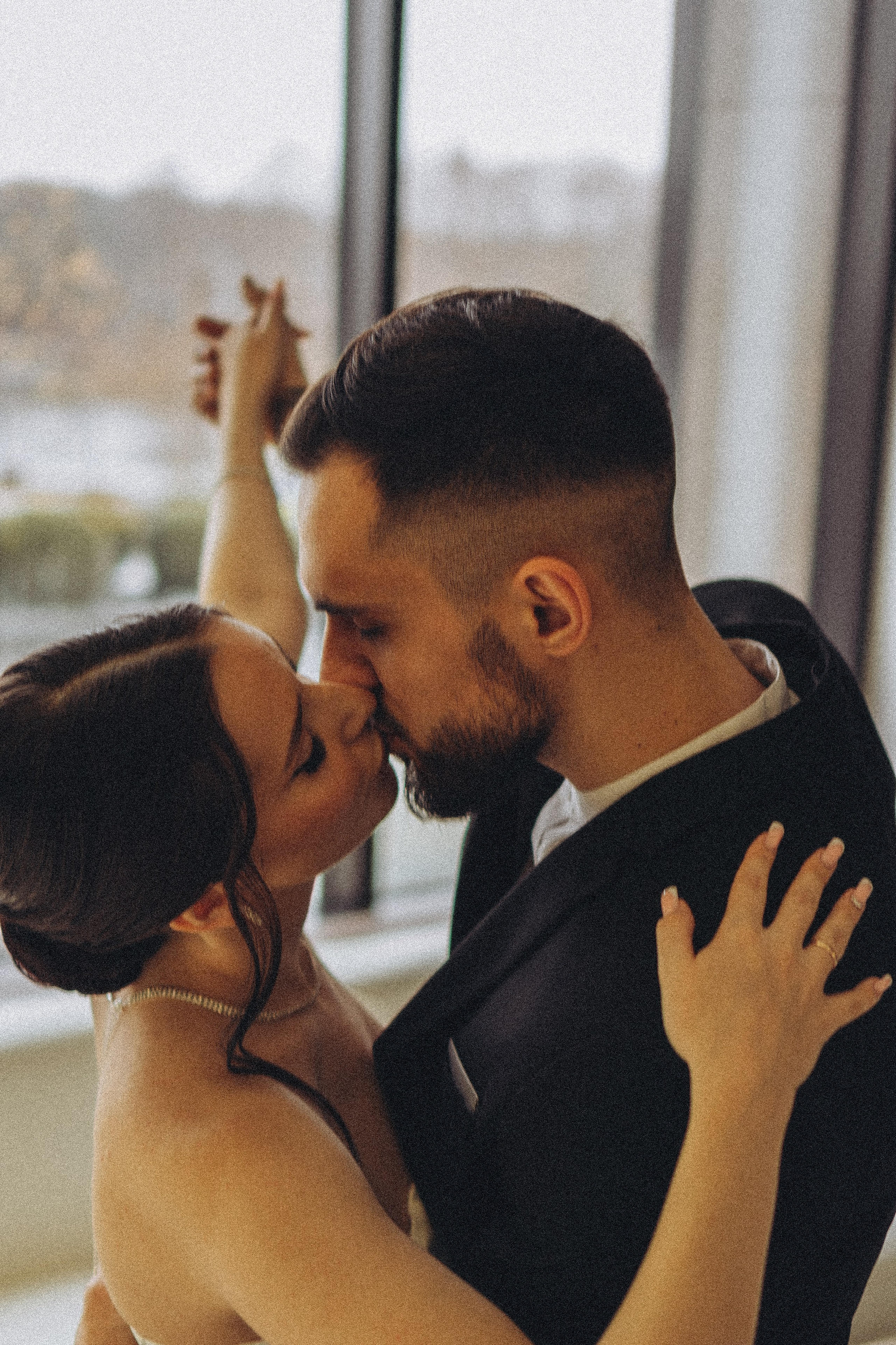 СВАДЕБНАЯ СЬЕМКА СБОРОВ ЖЕНИХА И НЕВЕСТЫ В ОТЕЛЕ И ТАКЖЕ ФОТОСЕССИИЯ В ОТЕЛЕЕ МЕГАПОЛИС БРЯНСК. Профессиональный фотограф, Санкт-Петербург — Виктория Богомолова