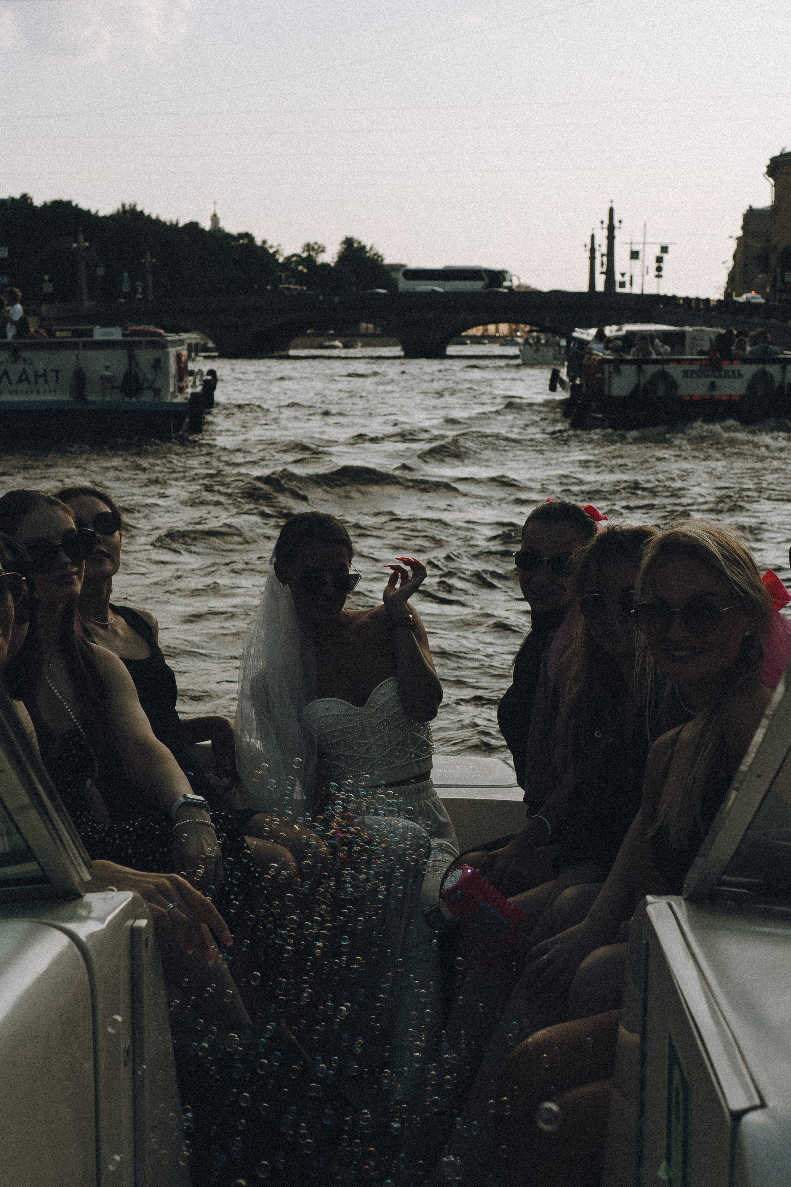 ДЕВИЧНИК НА КАТЕРЕ. Профессиональный фотограф, Санкт-Петербург — Виктория Богомолова