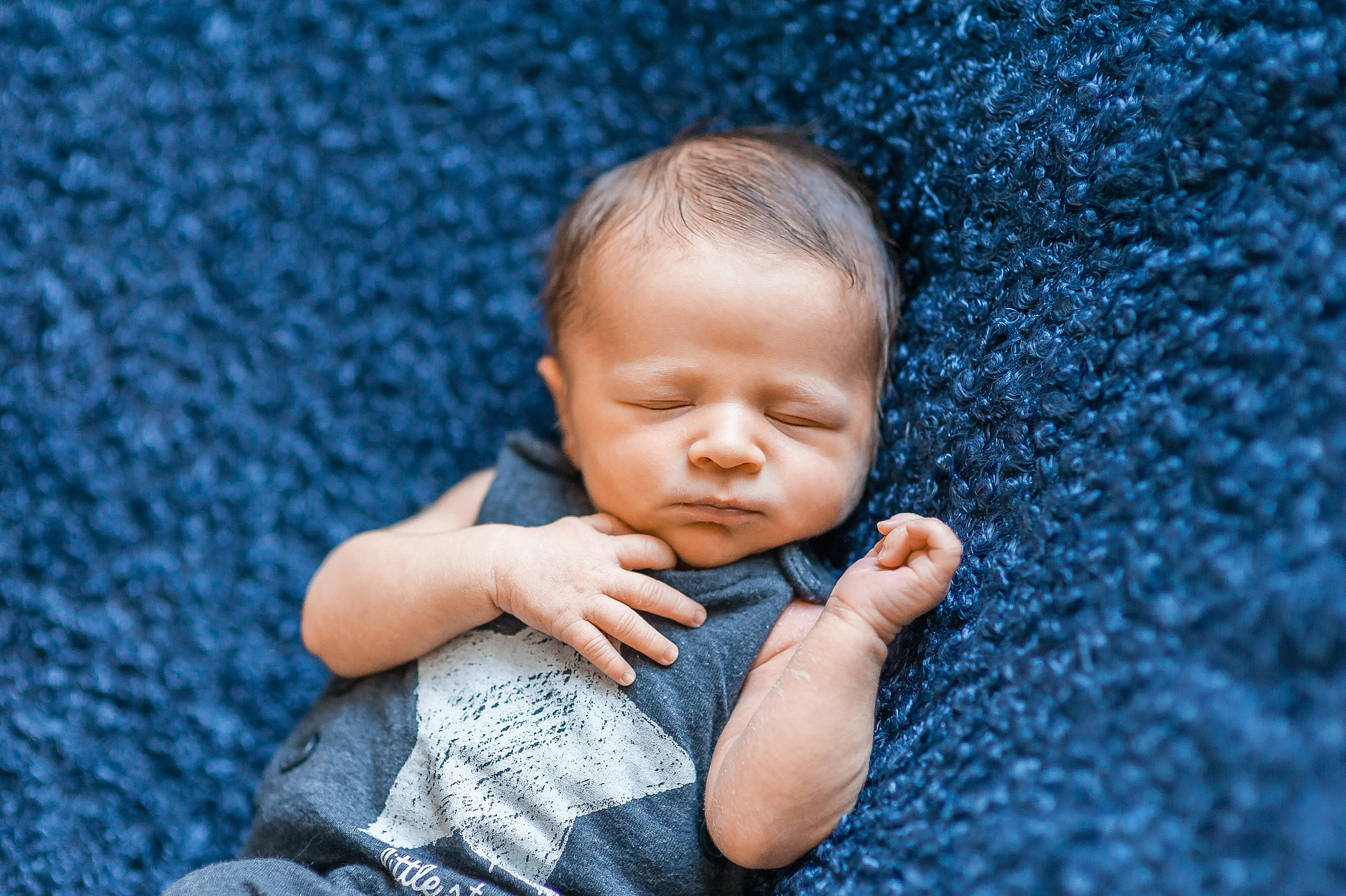 Даня, 9 дней. Фотограф новорождённых в Йошкар-Оле Ильмира Сидоркина