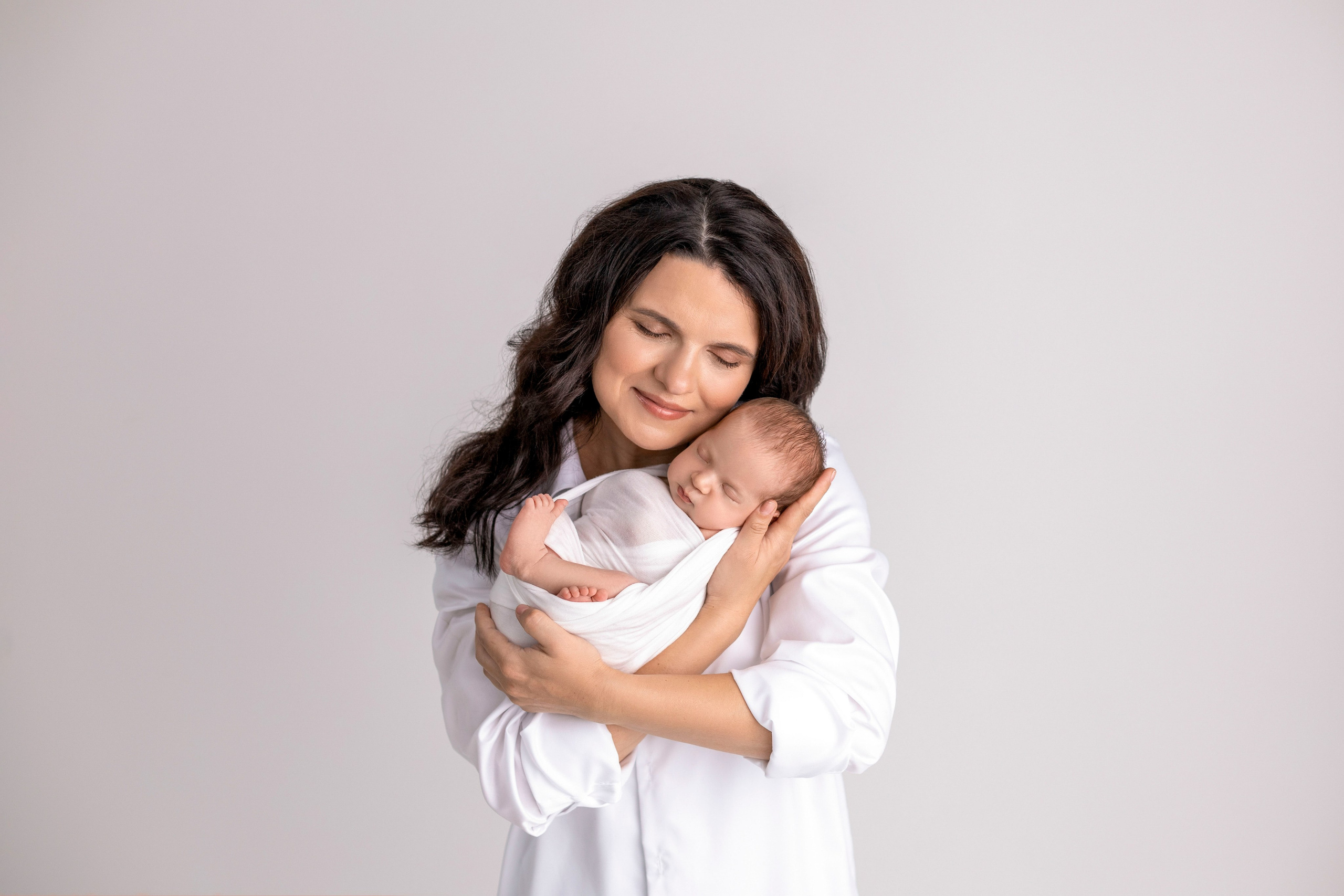Зарина и дочка, 11 дней. Фотограф новорожденных в Нижнем Новгороде Надежда Кадылкина