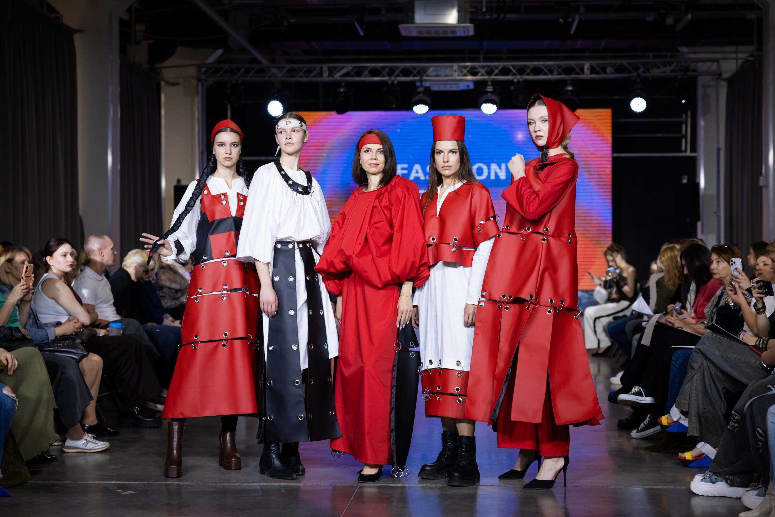 Фестиваль моды и красоты Fashion Style (17 мая 2025). Репортажный фотограф Алексей Пирязев