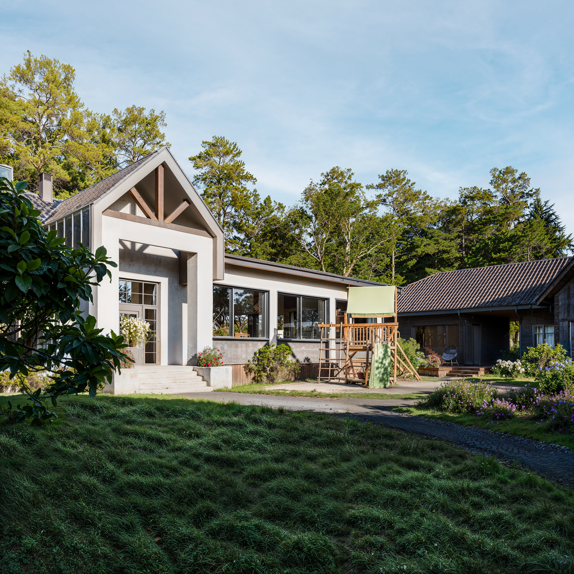 Загородный коттедж. Главная