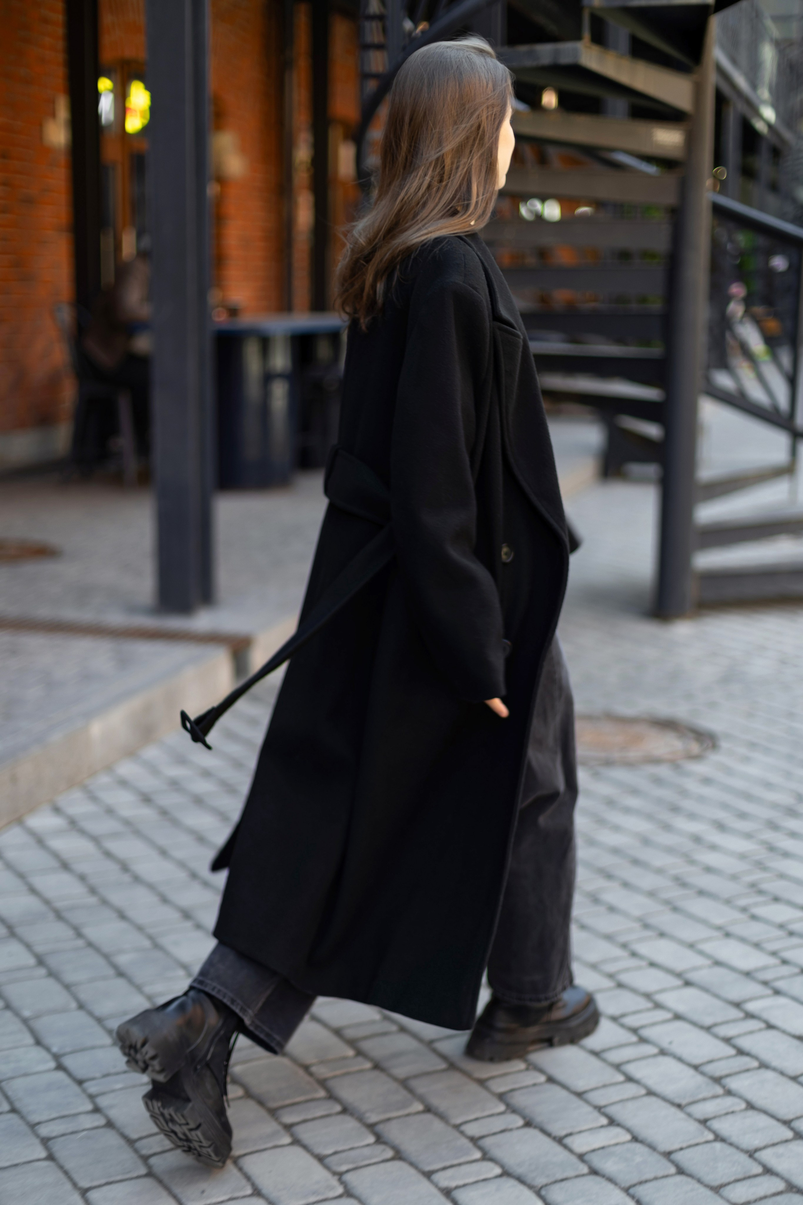 Фотосъемка девушки в пространстве Seno. Свадебный и портретный фотограф в Санкт-Петербурге Надежда Чечулина