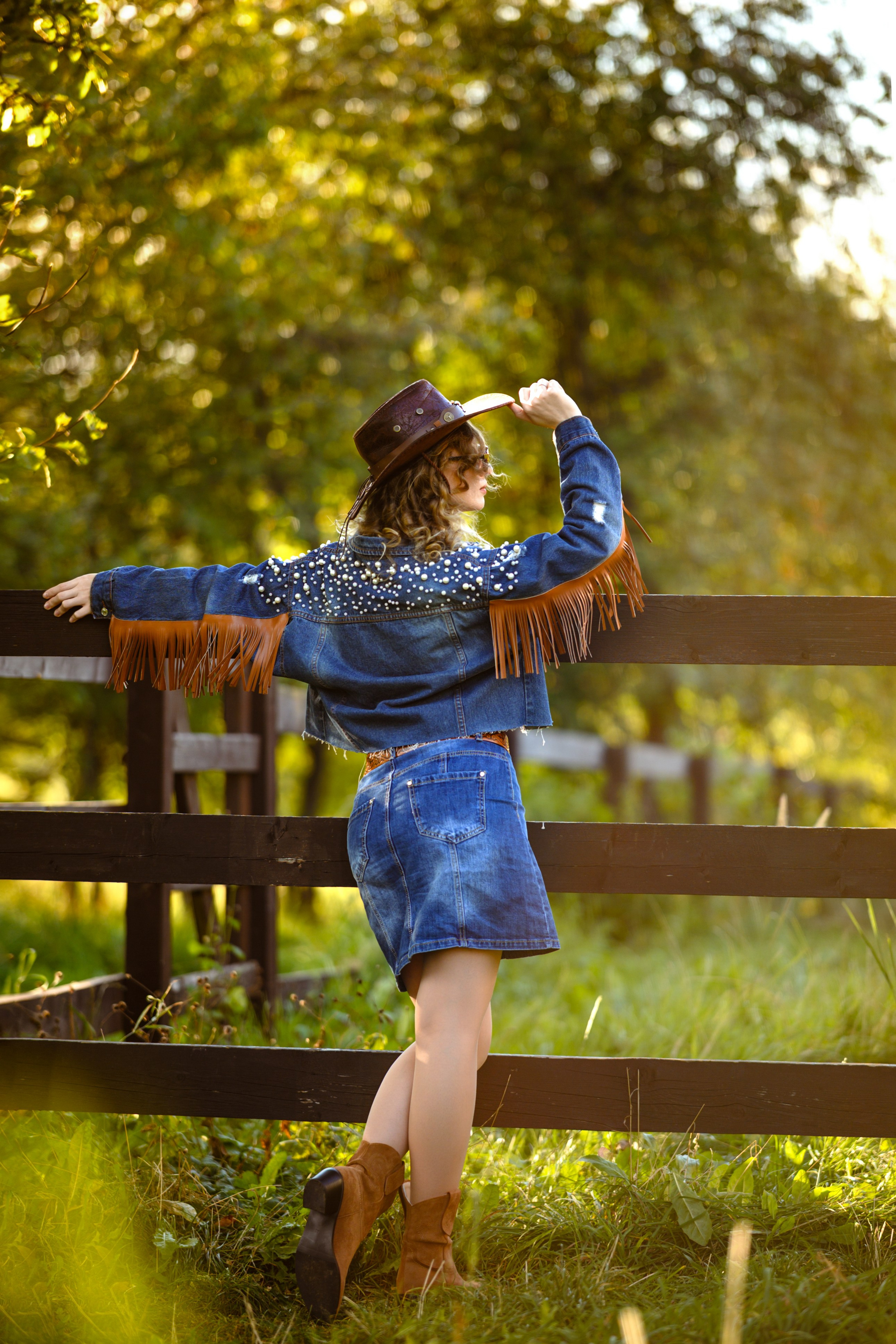 Ковбойша. Компания и фотошкола по созданию контента в Москве