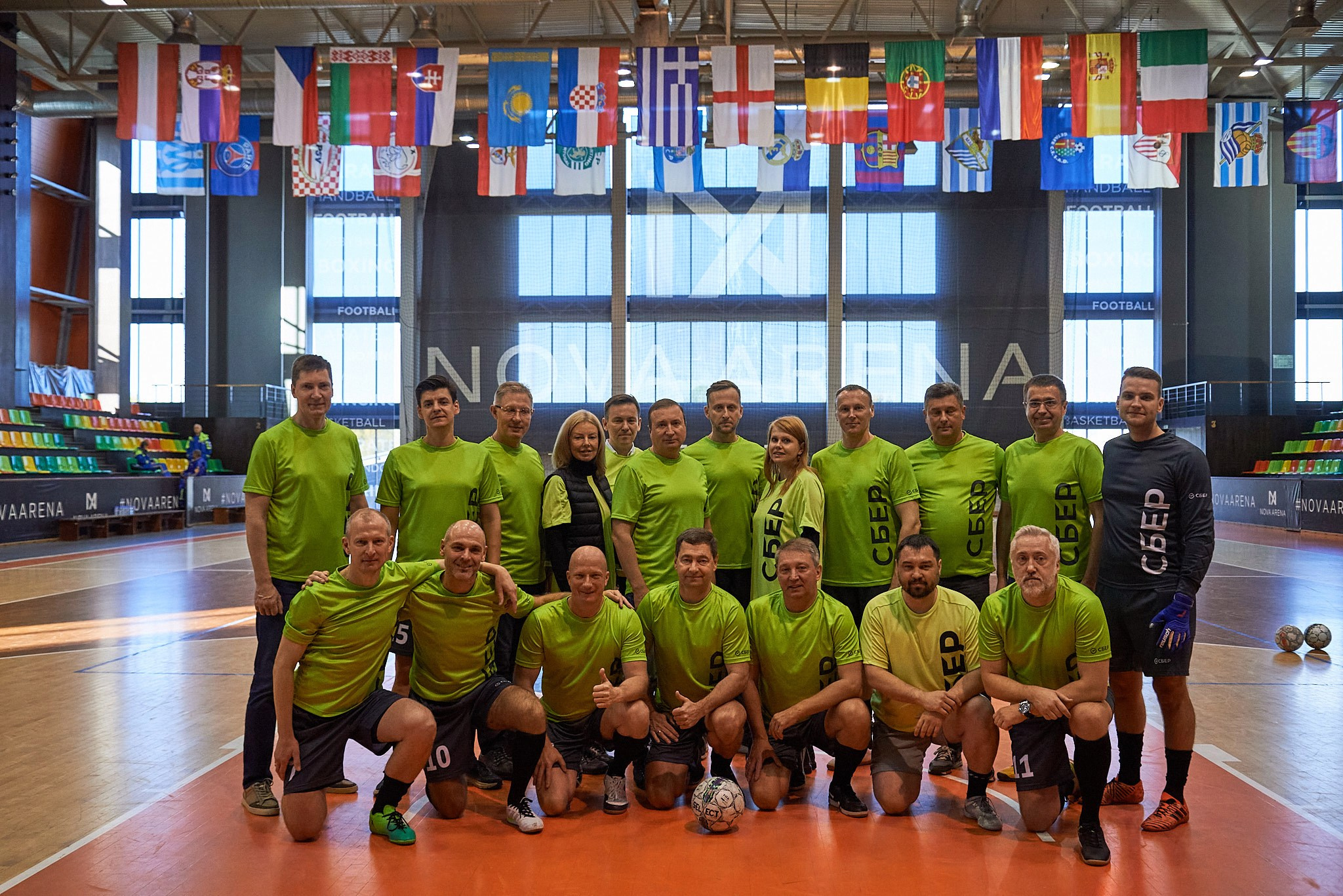 СБЕР и Правительство СПб товарищеский матч по мини-футболу. Иван Ступа, репортажный фотограф в Санкт-Петербурге и Ленинградской области