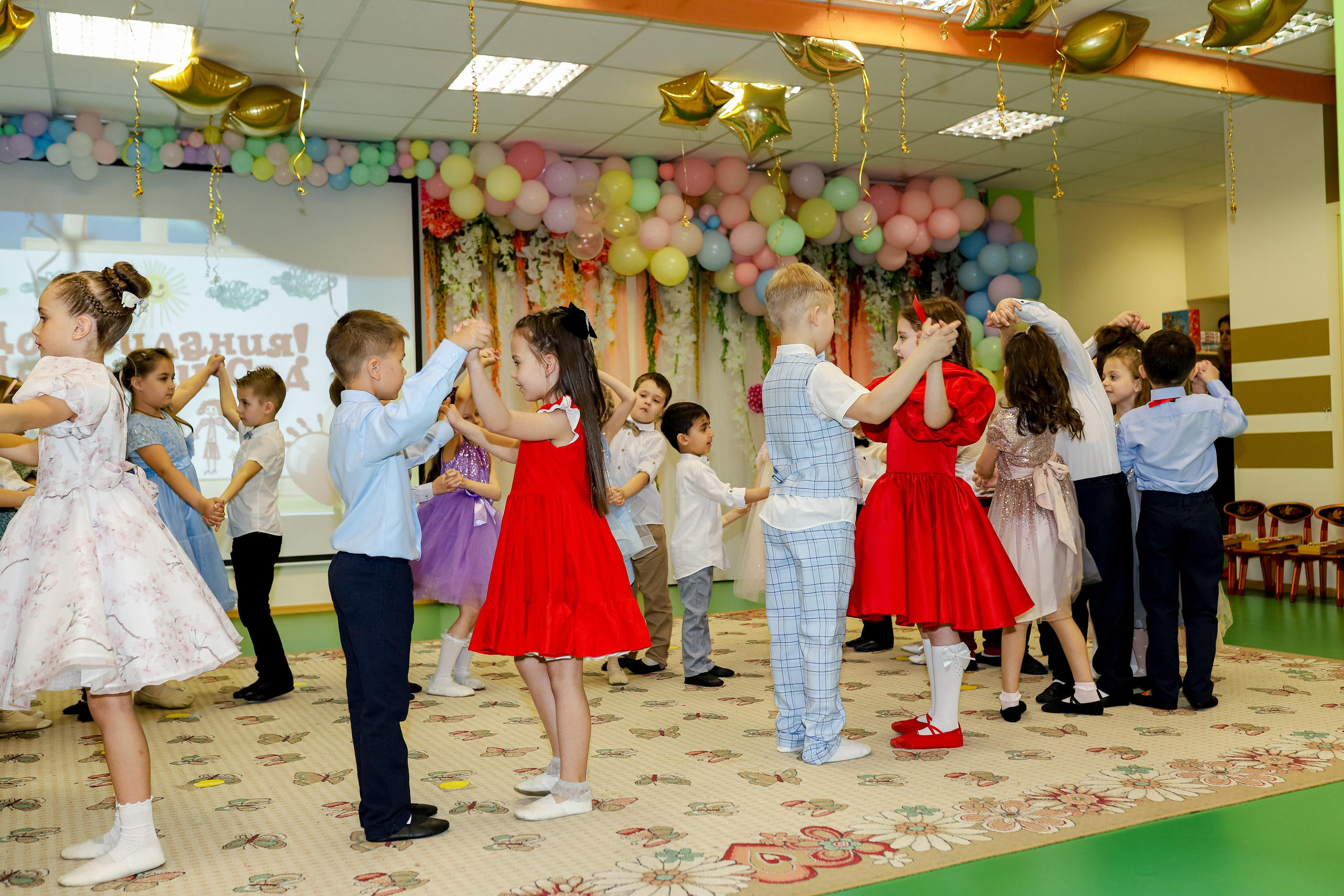 Съёмки праздников и выпускных в детских садиках и школах. Семейный и детский фотограф Эльвира Билибина